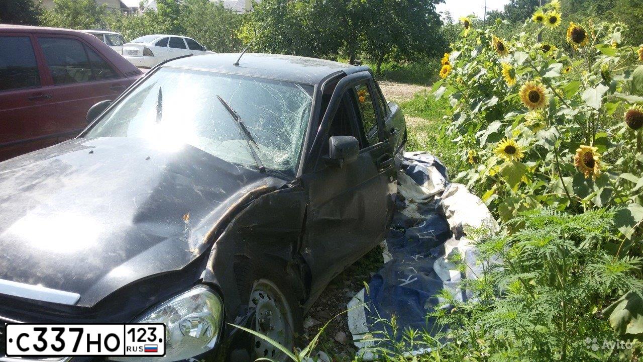 Фото автомобиля LADA 2170 PRIORA, 2014 — госномер Е098НЕ95. Цвет: Сине-Черный