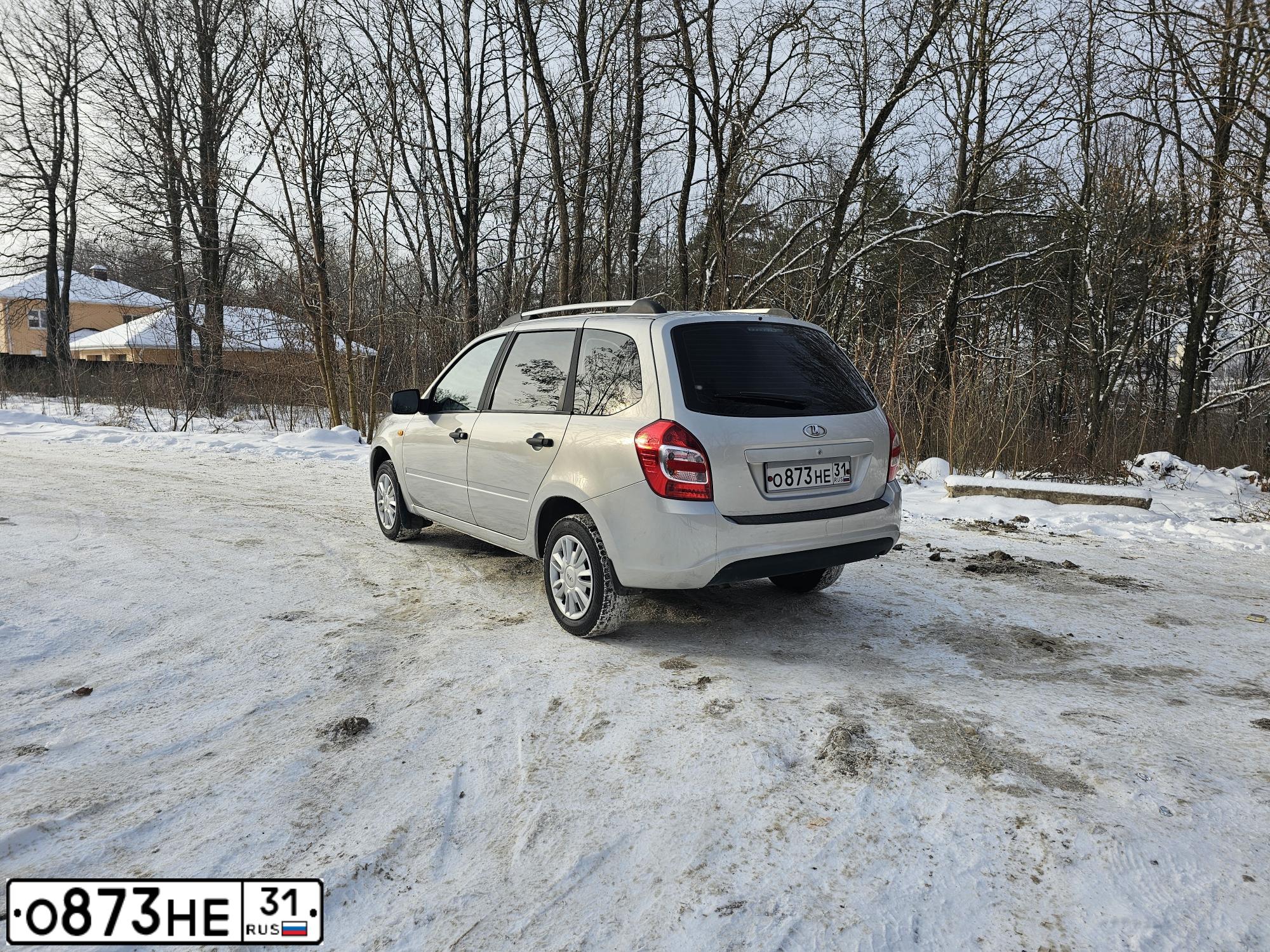 Фото автомобиля LADA 2194 KALINA, 2017 — госномер О873НЕ31. Цвет: Серебристый