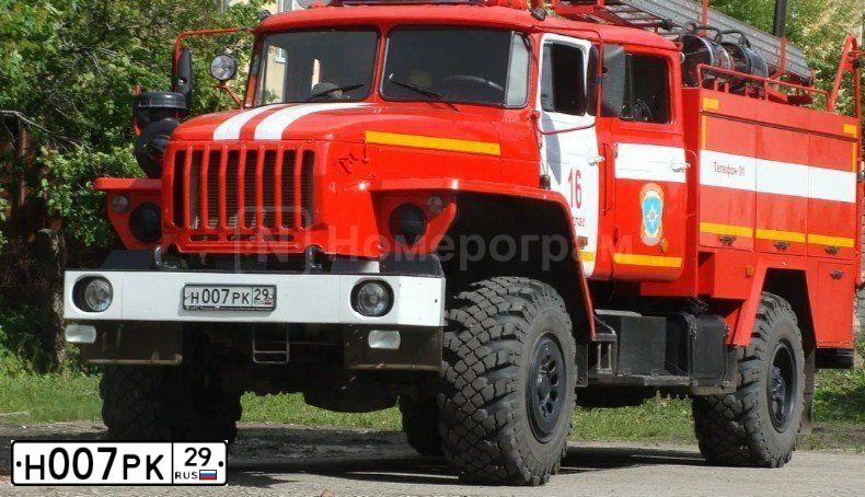 Фото автомобиля URAL 4320 /6X6/, 2010 — госномер Н007РК29. Цвет: ЦВ СХ А6 ПО ГОСТ Р 50574-2019