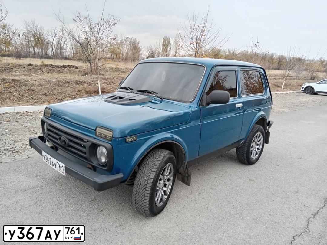 Фото автомобиля LADA 2121 NIVA, 2013 — госномер У367АУ761. Цвет: синий