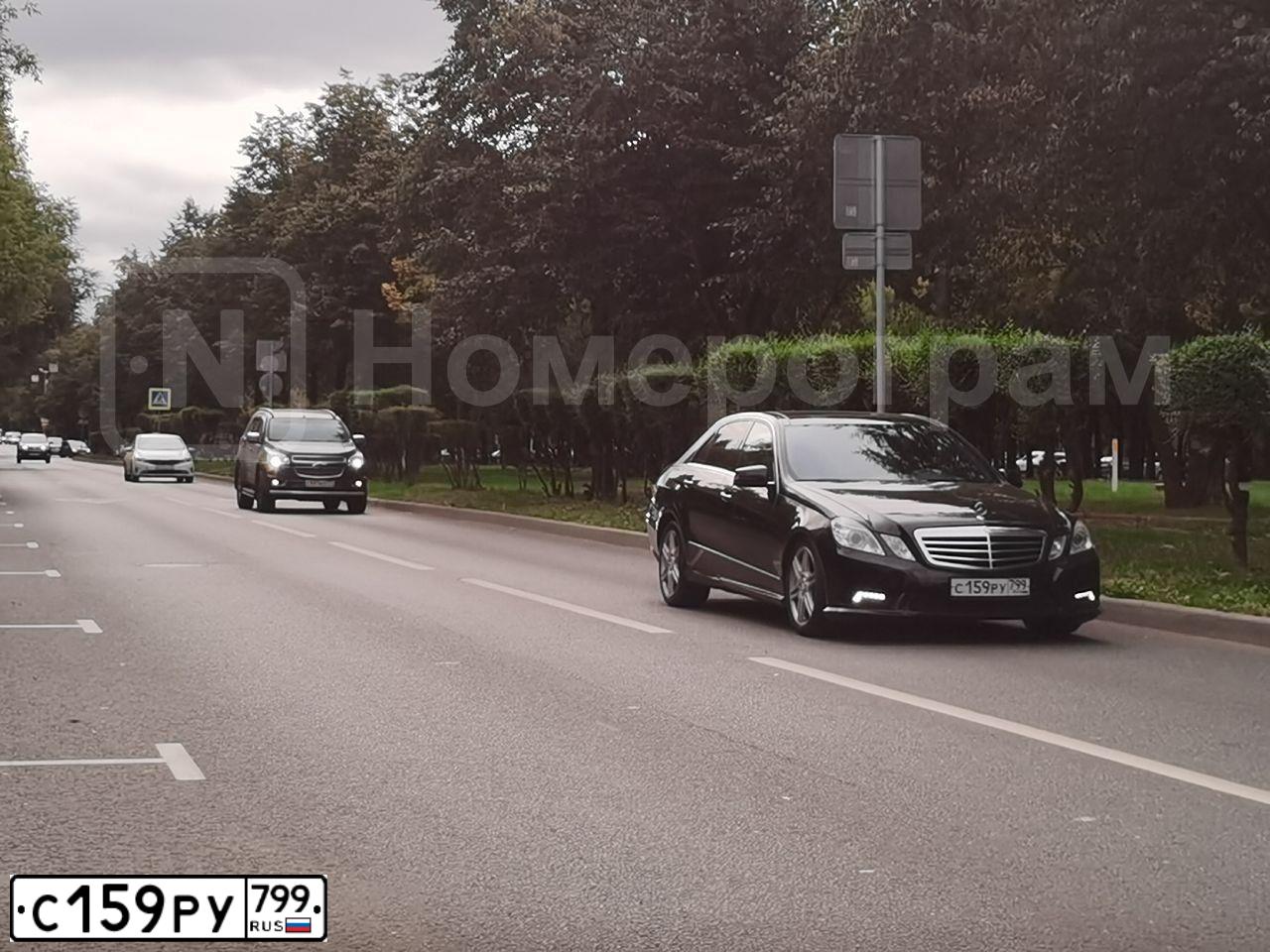 Фото автомобиля MERCEDES E-KLASSE, 2011 — госномер В729ВХ797. Цвет: ЧЕРНЫЙ