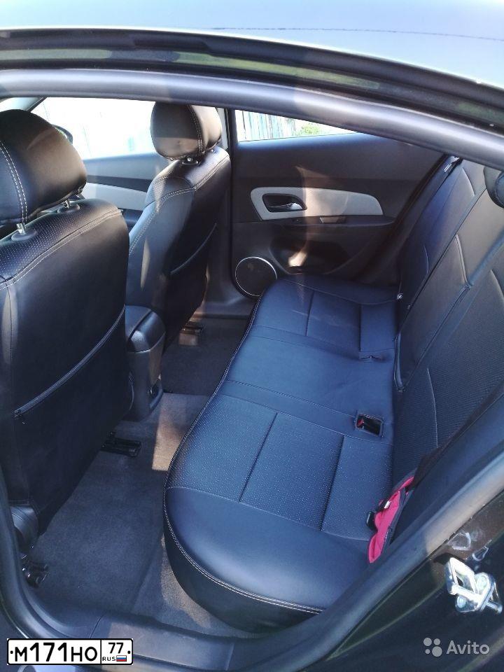 Фото автомобиля VOLKSWAGEN POLO, 2012 — госномер В587ЕХ799. Цвет: ТЕМНО-СИНИЙ