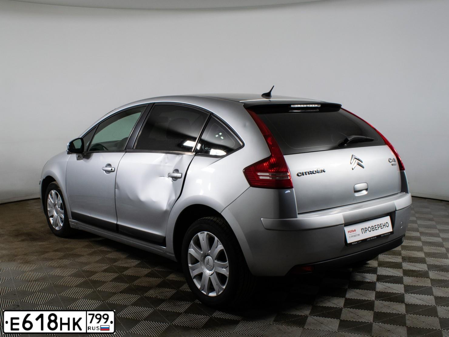 Фото автомобиля CITROEN C4, 2011 — госномер Е618НК799. Цвет: серебристый