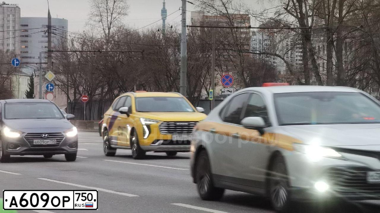 Фото автомобиля HYUNDAI SOLARIS, 2017 — госномер А609ОР750. Цвет: Серый