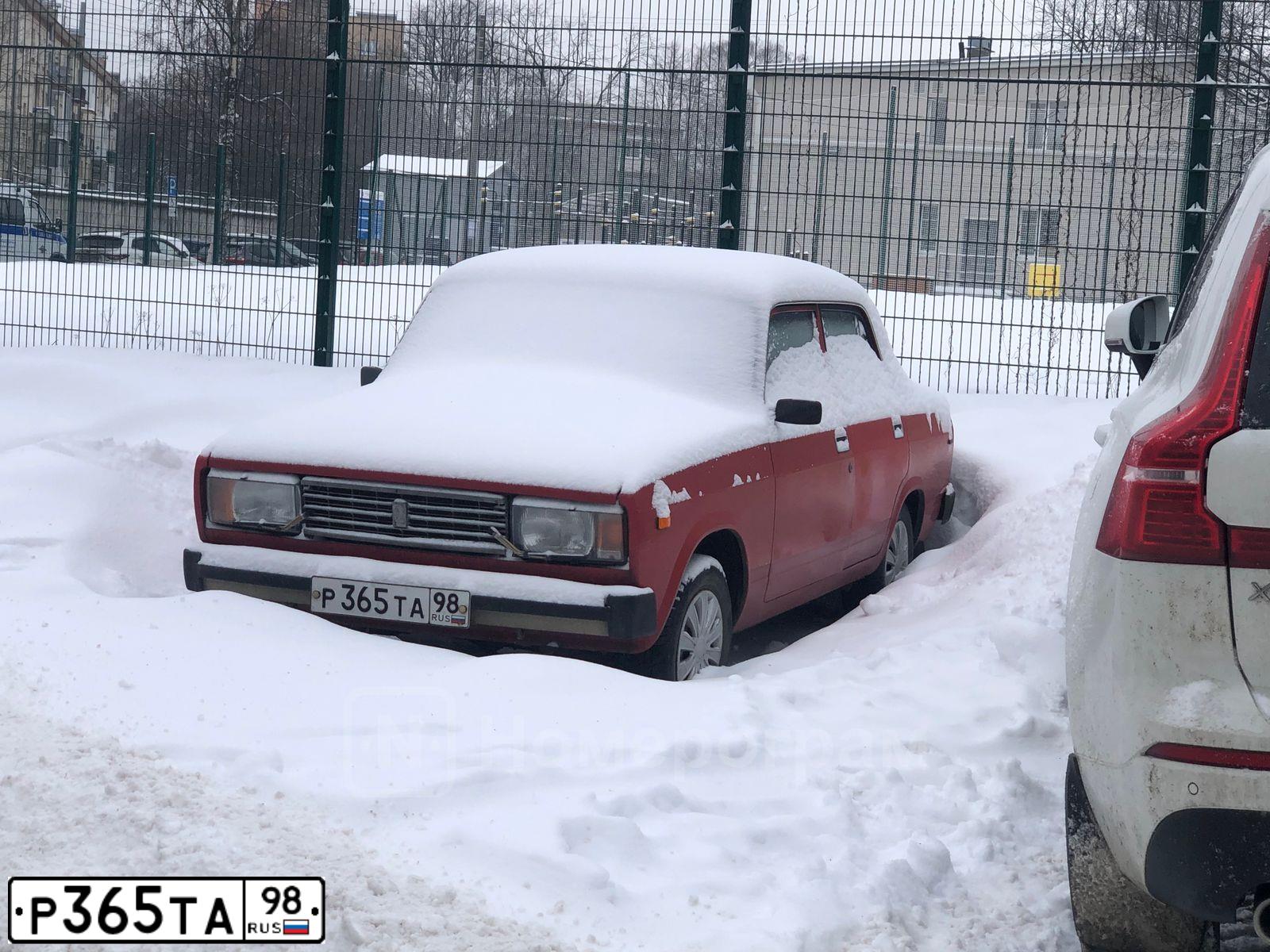 Фото автомобиля LADA 2105, 1992 — госномер Р365ТА98. Цвет: КРАСНЫЙ
