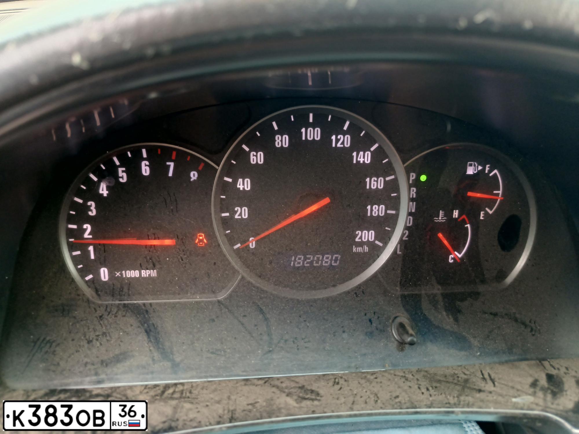 Фото автомобиля SUZUKI /GRAND/ VITARA, 1998 — госномер Х009ОР36. Цвет: ЧЕРНЫЙ