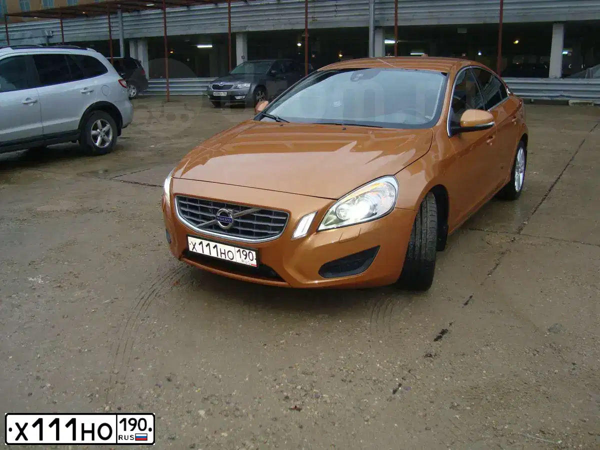 Фото автомобиля HONDA CIVIC, 2008 — госномер Е932ТУ777. Цвет: Серебристый