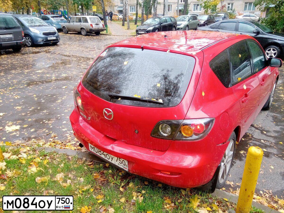 Фото автомобиля MAZDA 3, 2005 — госномер У828ТР71. Цвет: Красный