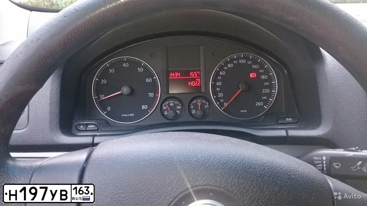 Фото автомобиля VOLKSWAGEN JETTA, 2008 — госномер О950ВК134. Цвет: Темно-синий