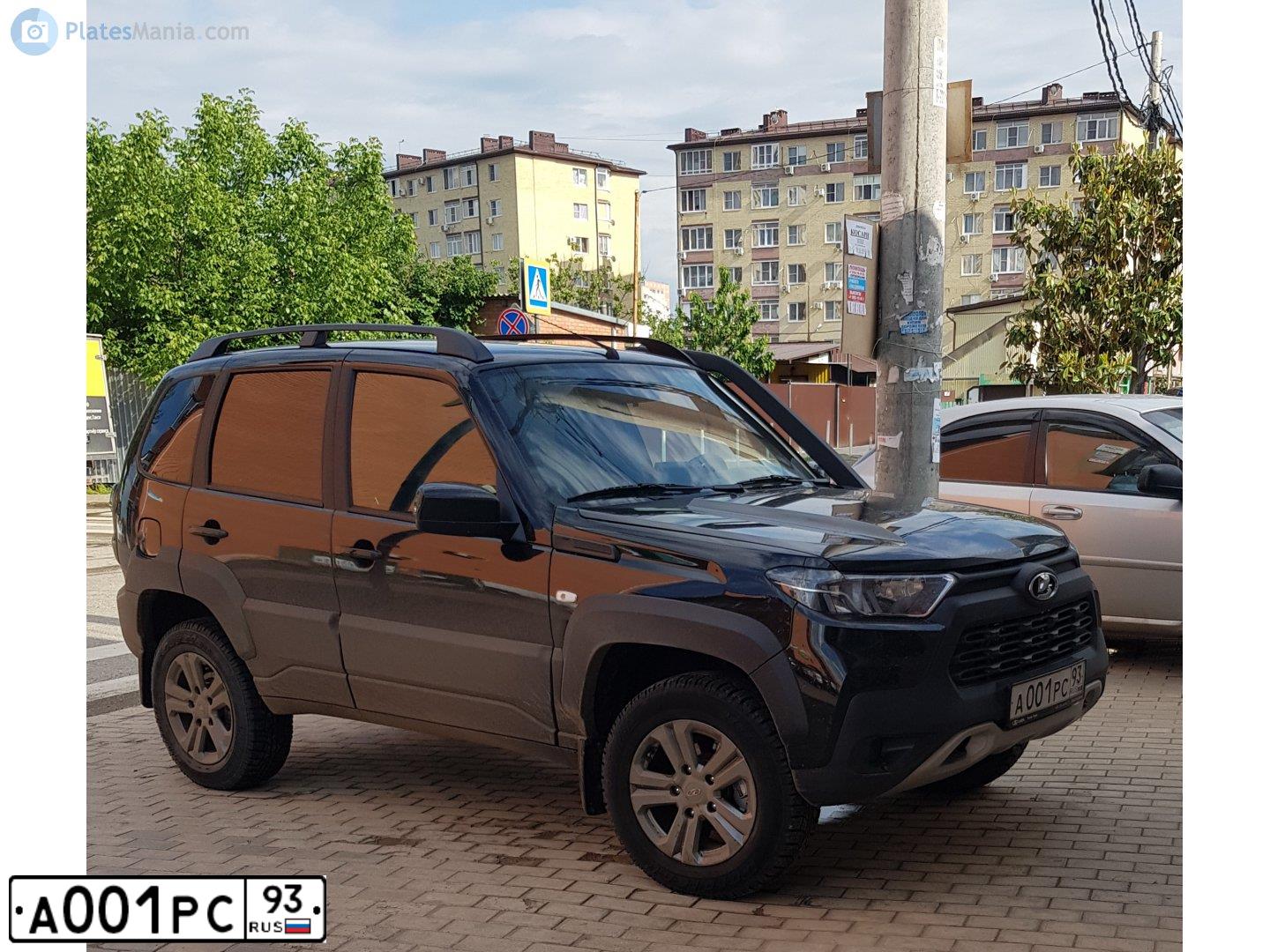 Фото автомобиля MERCEDES M-KLASSE, 2006 — госномер А001РС93. Цвет: ТЕМНО-ВИШНЕВЫЙ