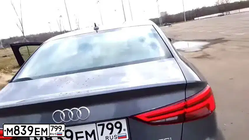Фото автомобиля AUDI A3, 2017 — госномер М839ЕМ799. Цвет: СЕРЫЙ