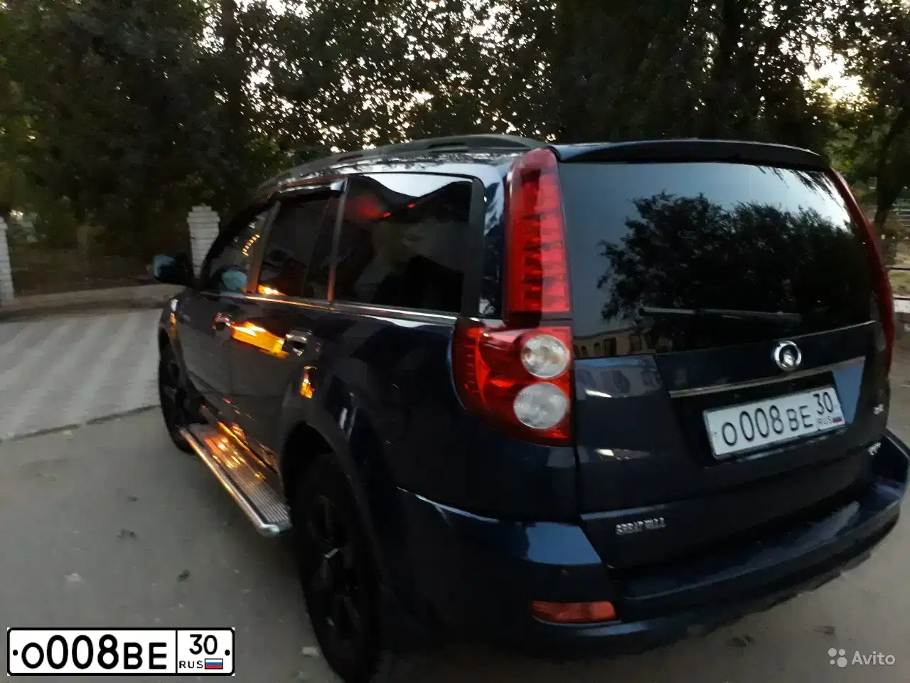 Фото автомобиля GAZ 3110 WOLGA, 2006 — госномер О008ВЕ30. Цвет: СЕРЕБРИСТ