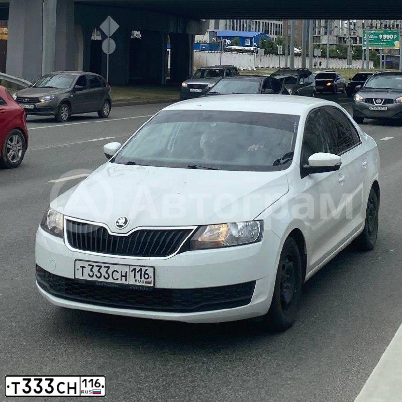 Фото автомобиля SKODA RAPID, 2018 — госномер Т333СН116. Цвет: Белый
