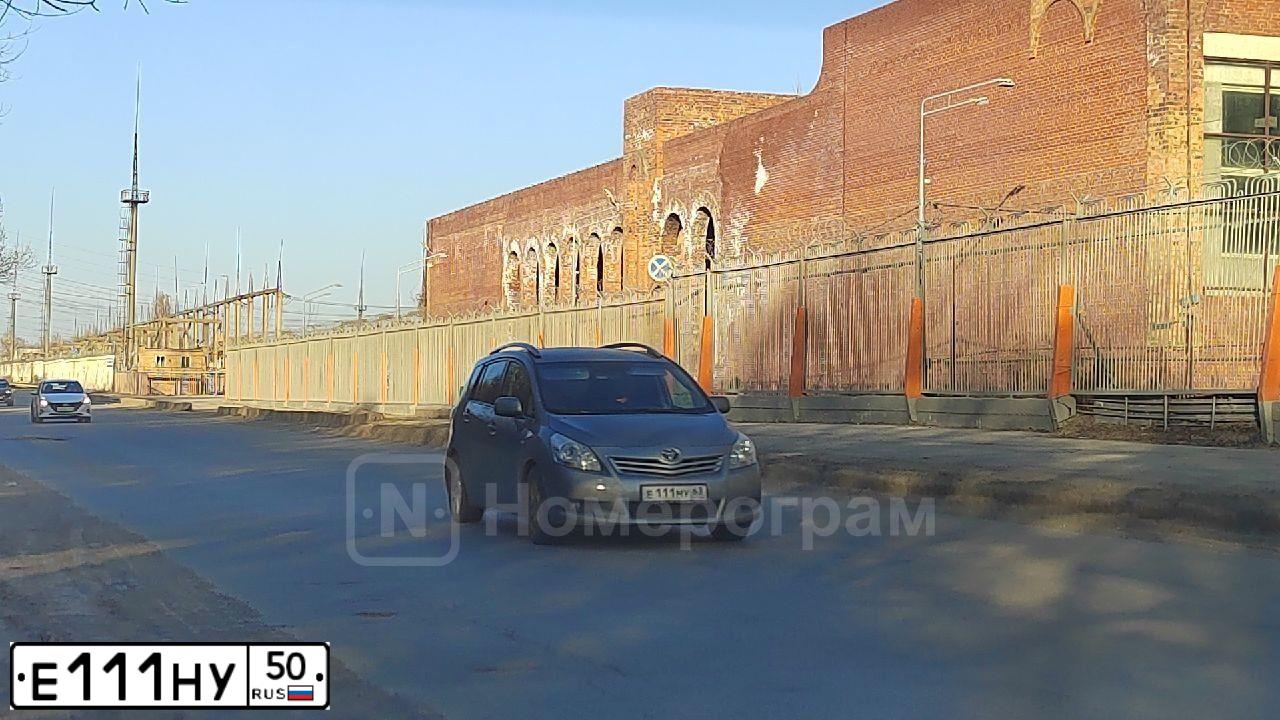 Фото автомобиля BMW 520, 1992 — госномер М374АЕ180
