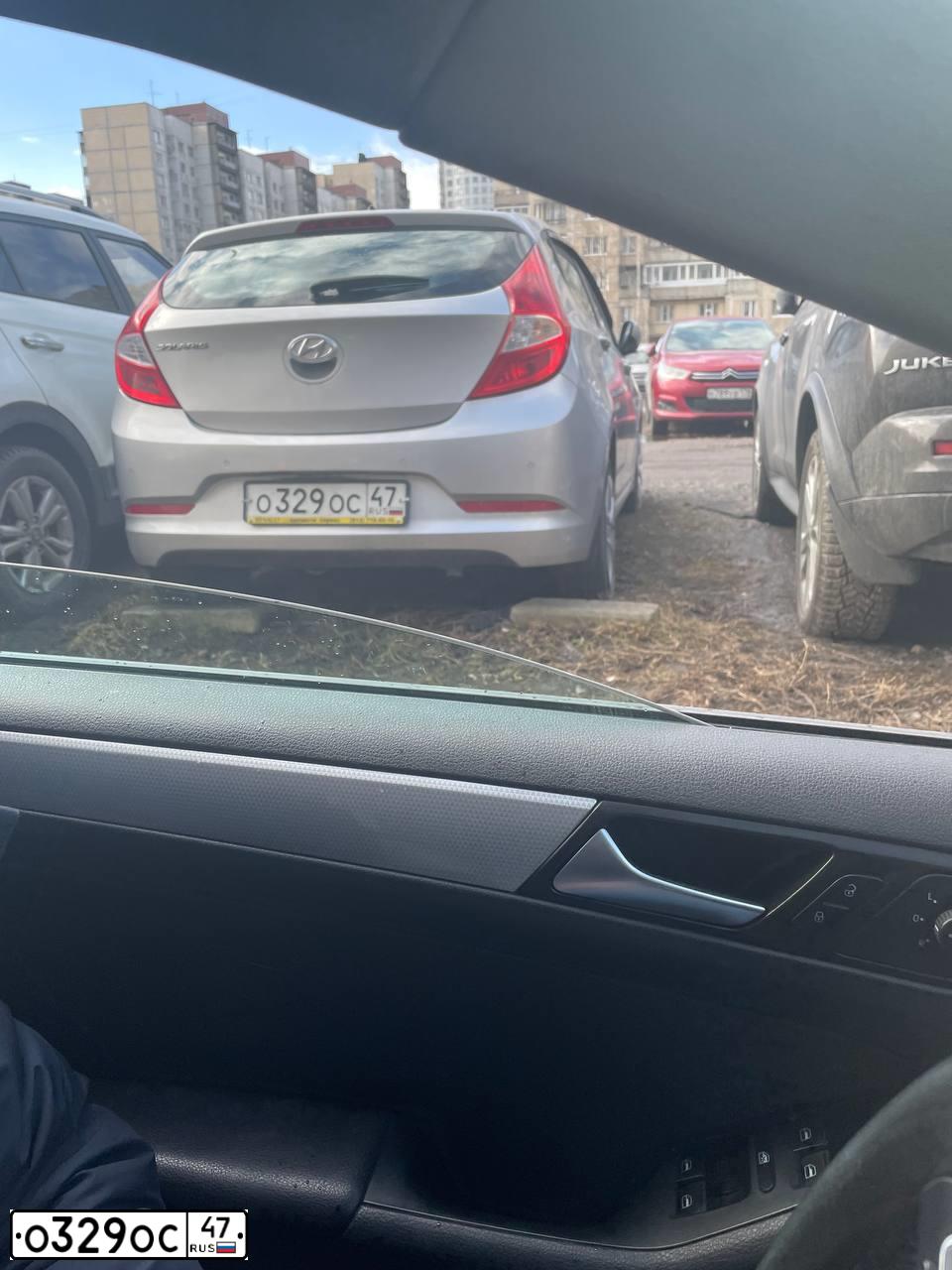 Фото автомобиля HYUNDAI SOLARIS, 2016 — госномер М658ТУ198. Цвет: Серебристый