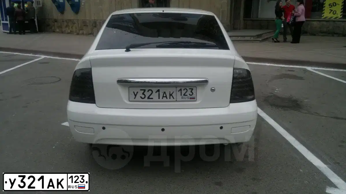 Фото автомобиля LADA 2172 PRIORA, 2011 — госномер У321АК123