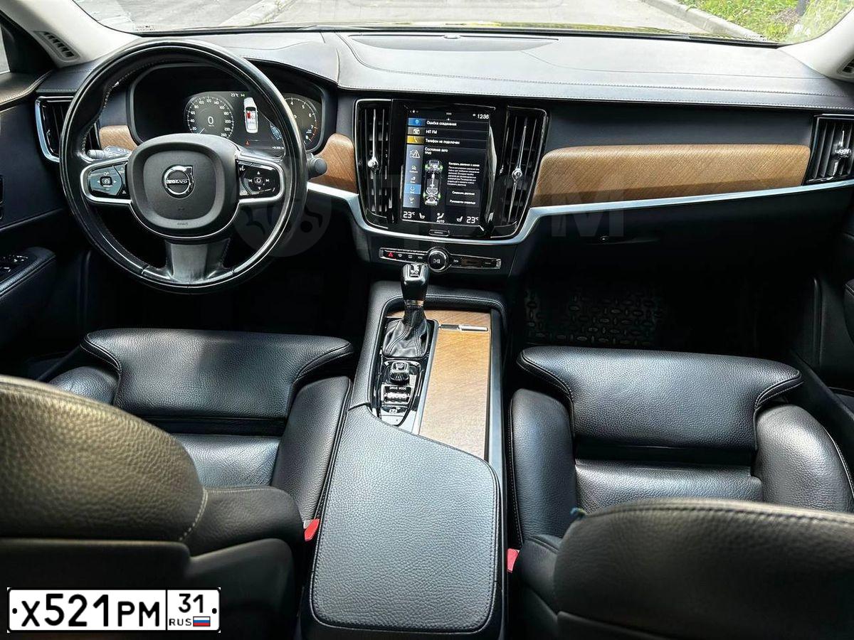 Фото автомобиля VOLVO S90, 2019 — госномер Е723РУ156