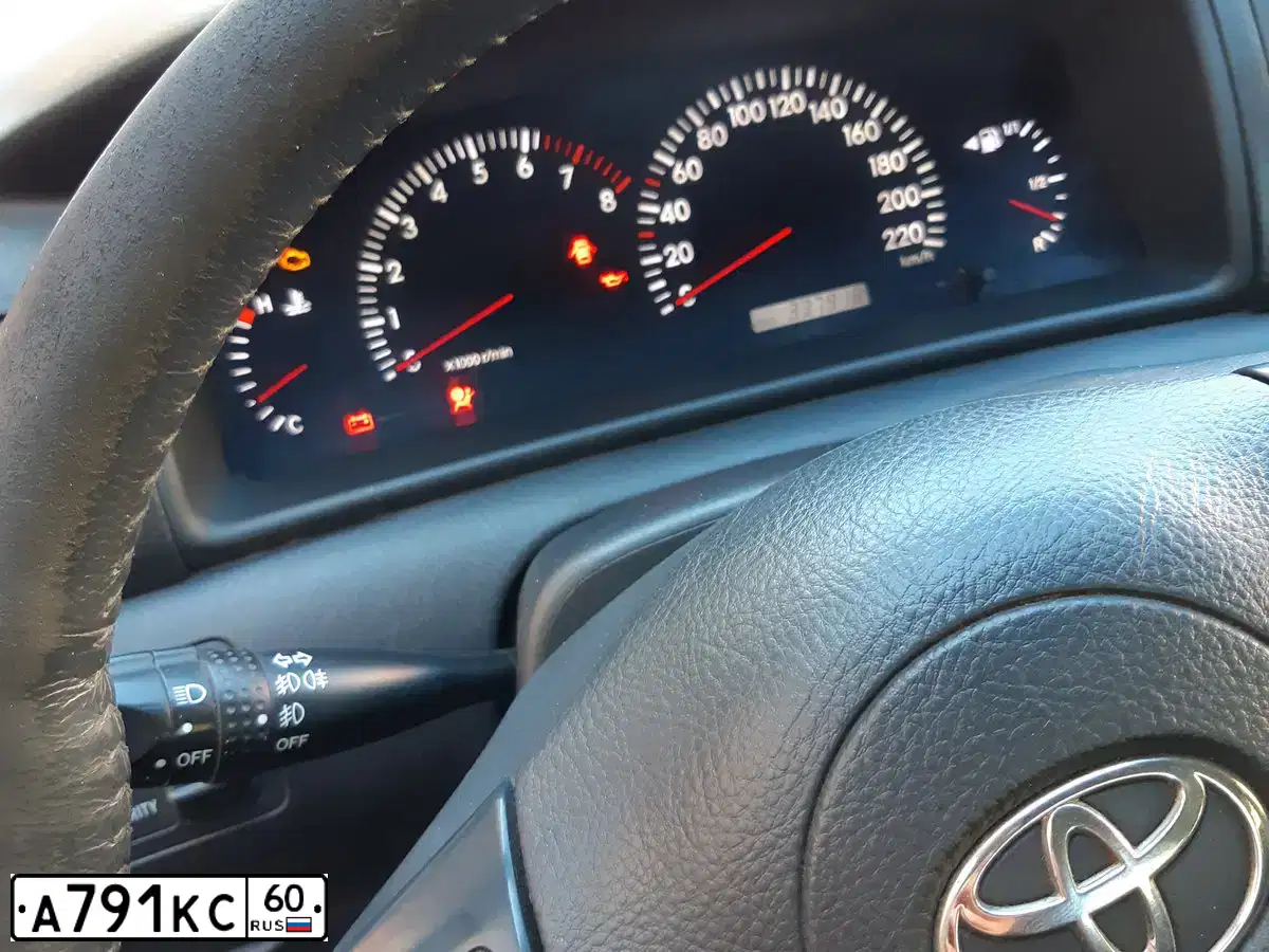 Фото автомобиля MAZDA BT-50, 2010 — госномер А761КС60. Цвет: ЧЕРНЫЙ