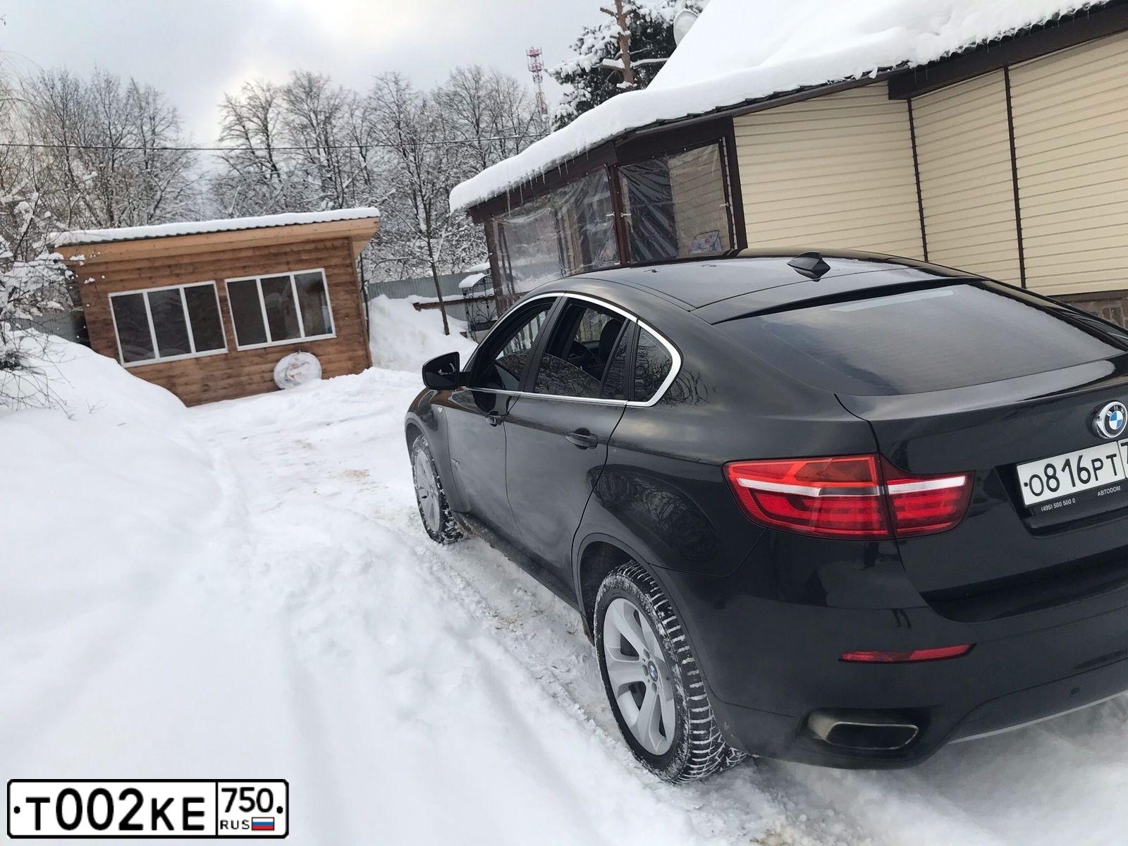 Фото автомобиля BMW X6, 2013 — госномер М398МА60. Цвет: ЧЕРНЫЙ
