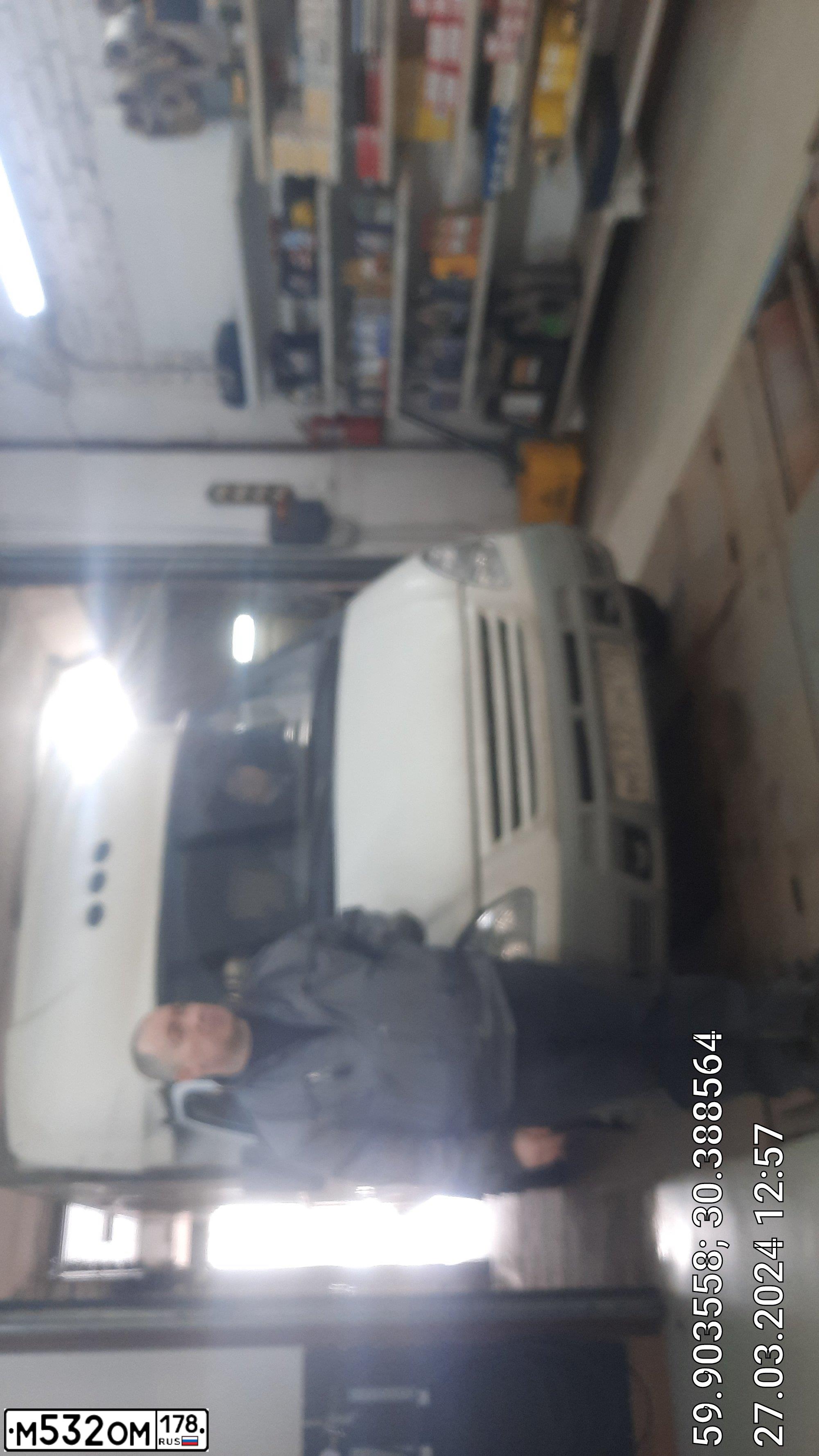 Фото автомобиля FIAT DUCATO, 2012 — госномер М532ОМ178. Цвет: Белый