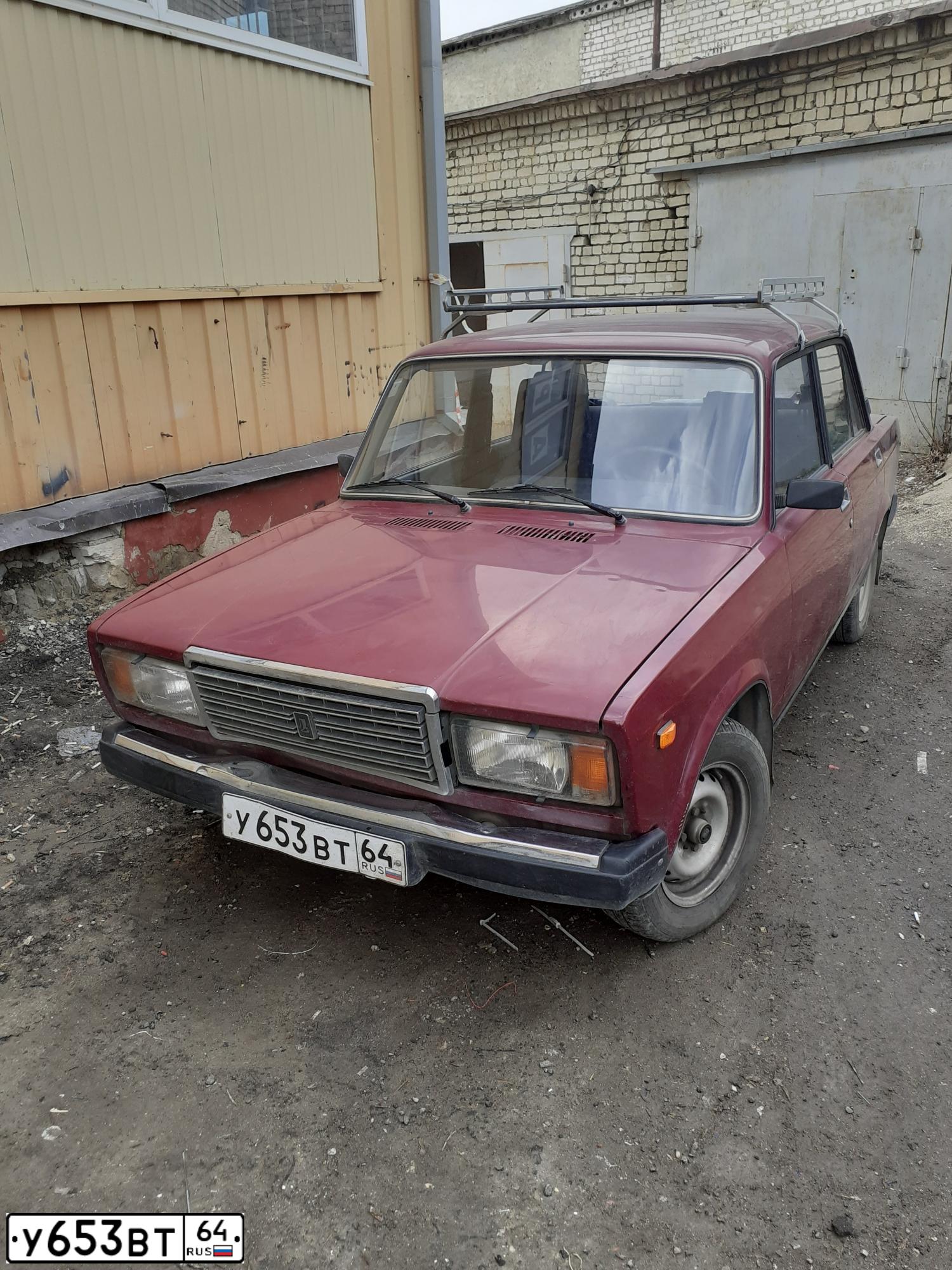 Фото автомобиля LADA 2107, 2003 — госномер К652ОХ164. Цвет: ТЕМНО БОРДОВЫЙ