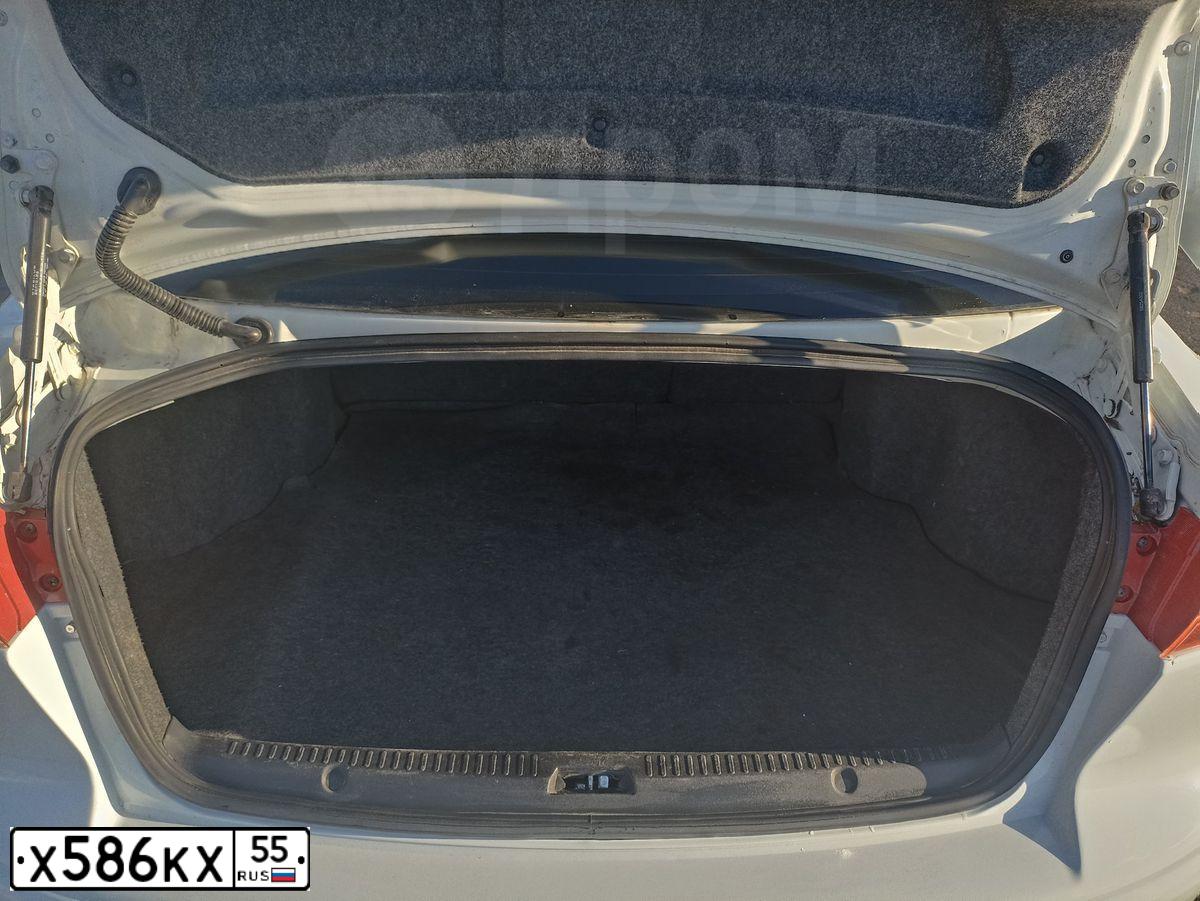 Фото автомобиля MITSUBISHI LANCER, 2007 — госномер С222ОЕ45. Цвет: Белый