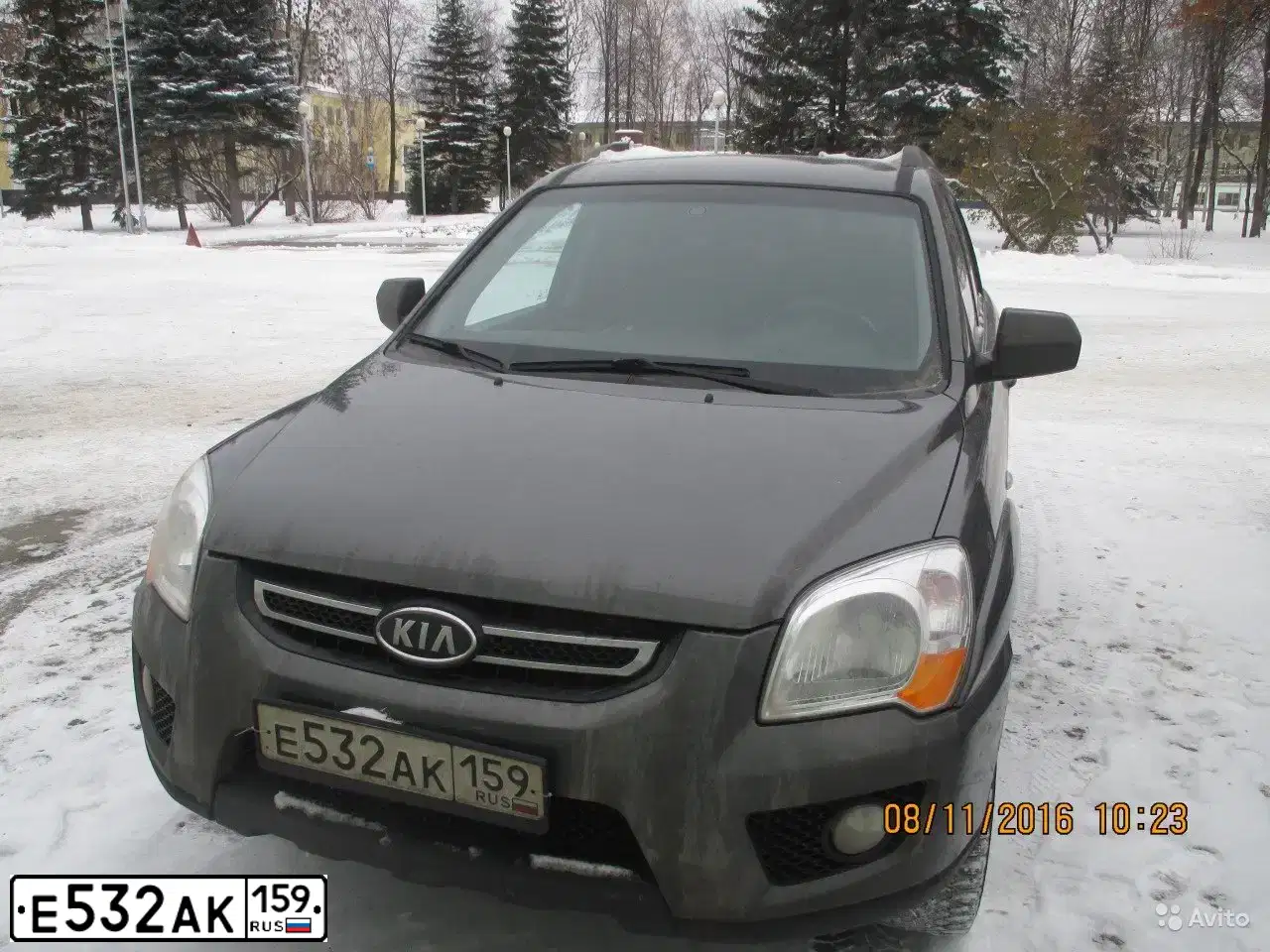 Фото автомобиля KIA SPORTAGE, 2009 — госномер Е204ОР196. Цвет: Серый