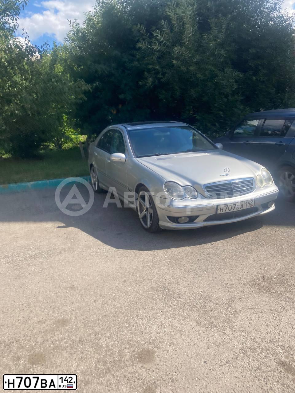 Фото автомобиля MERCEDES C-KLASSE, 2004 — госномер Н707ВА142. Цвет: СЕРЕБРИСТЫЙ