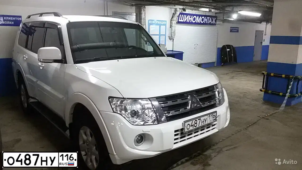 Фото автомобиля MITSUBISHI PAJERO, 2011 — госномер О487НУ116. Цвет: БЕЛЫЙ