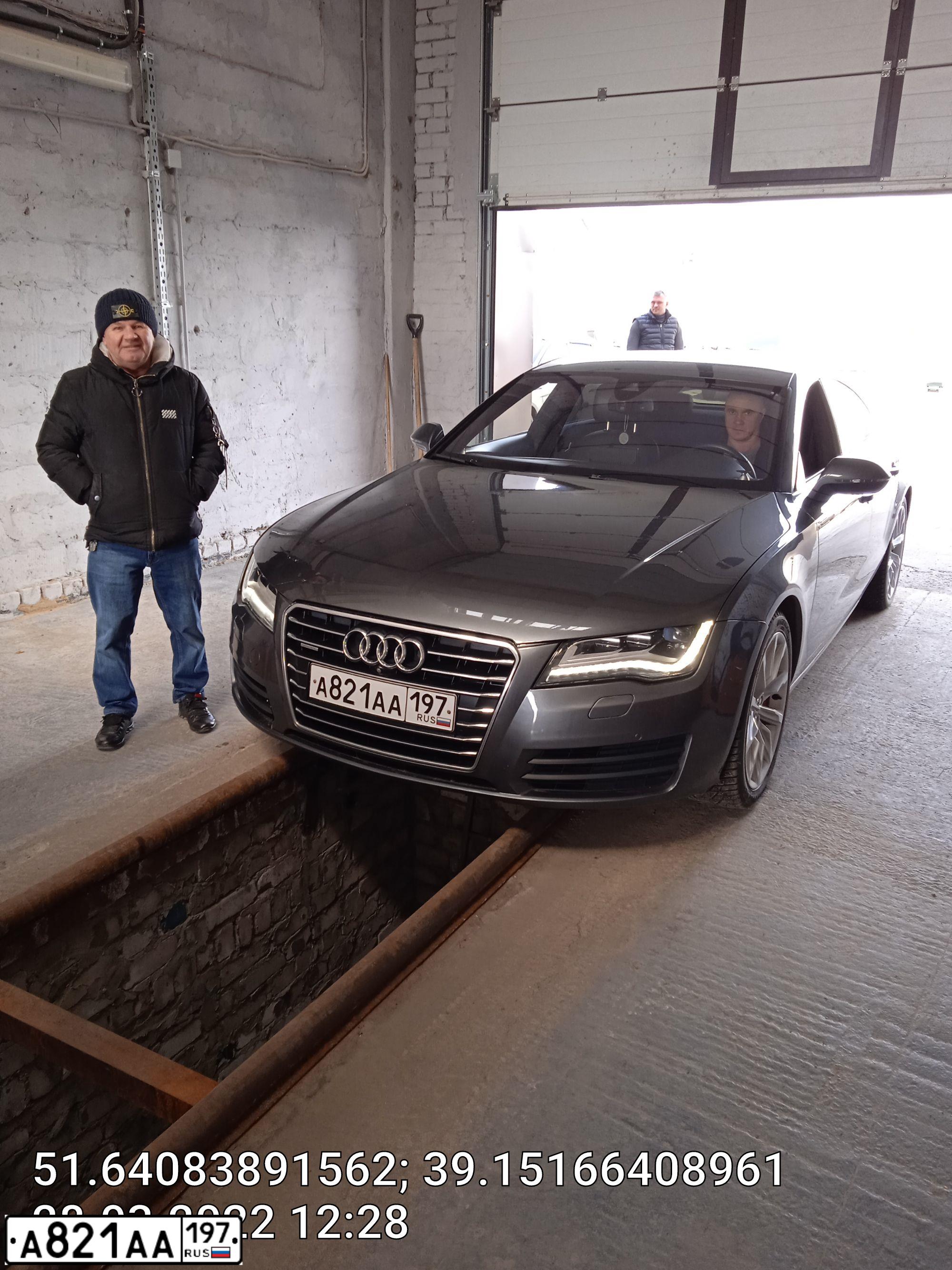 Фото автомобиля AUDI АУДИ А7, 2014 — госномер Н176ТЕ36. Цвет: СЕРЫЙ