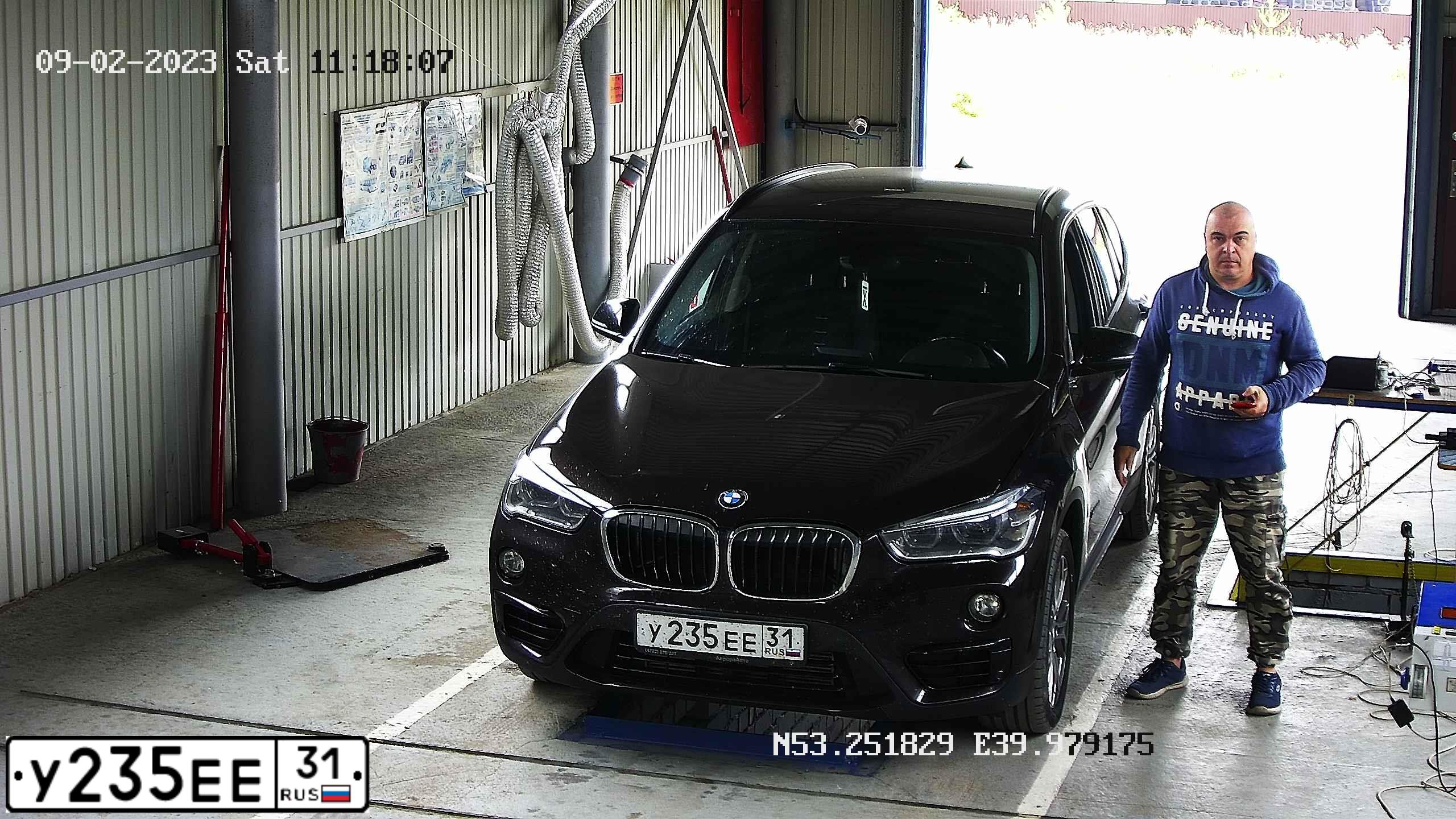 Фото автомобиля BMW X1, 2016 — госномер Х409ХХ31. Цвет: КОРИЧНЕВЫЙ