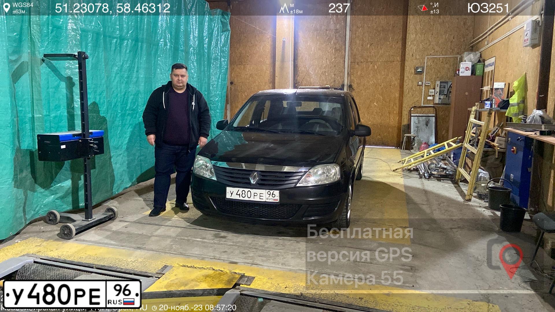 Фото автомобиля RENAULT LOGAN, 2012 — госномер В997КУ156. Цвет: ЧЕРНЫЙ