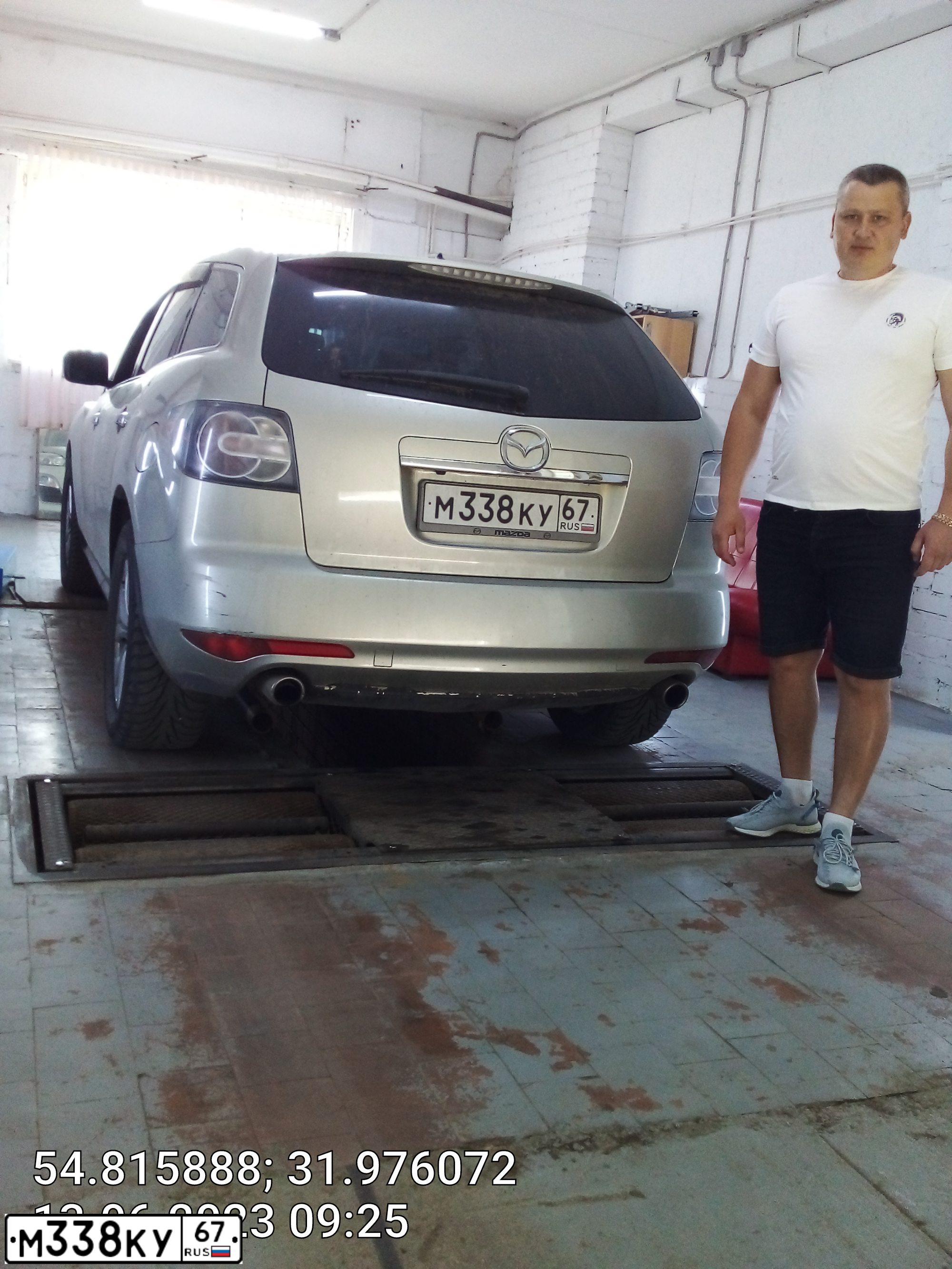 Фото автомобиля MAZDA CX-7, 2011 — госномер К594СН147. Цвет: СЕРЫЙ