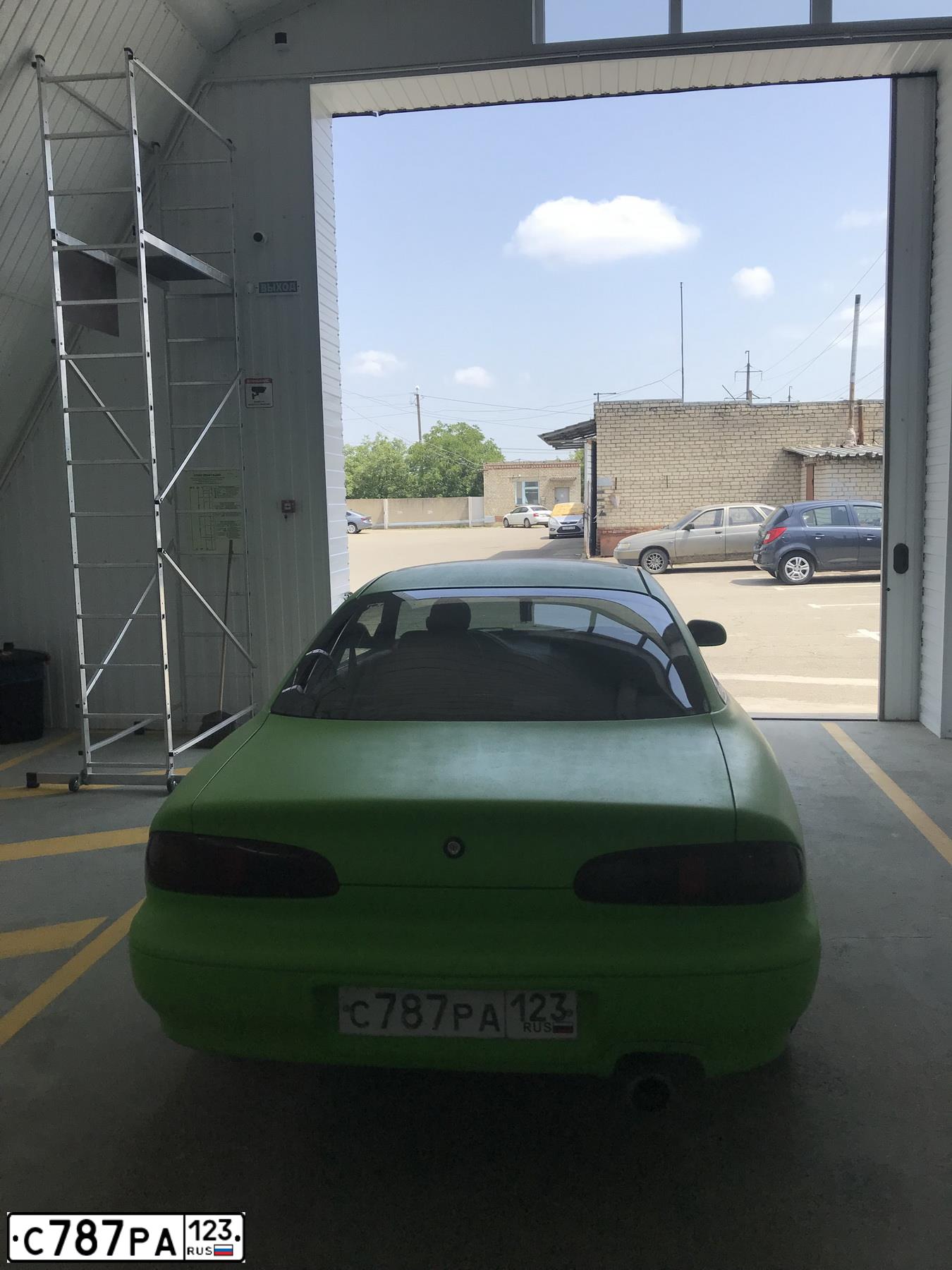 Фото автомобиля MAZDA MX-6, 1993 — госномер М599КМ126