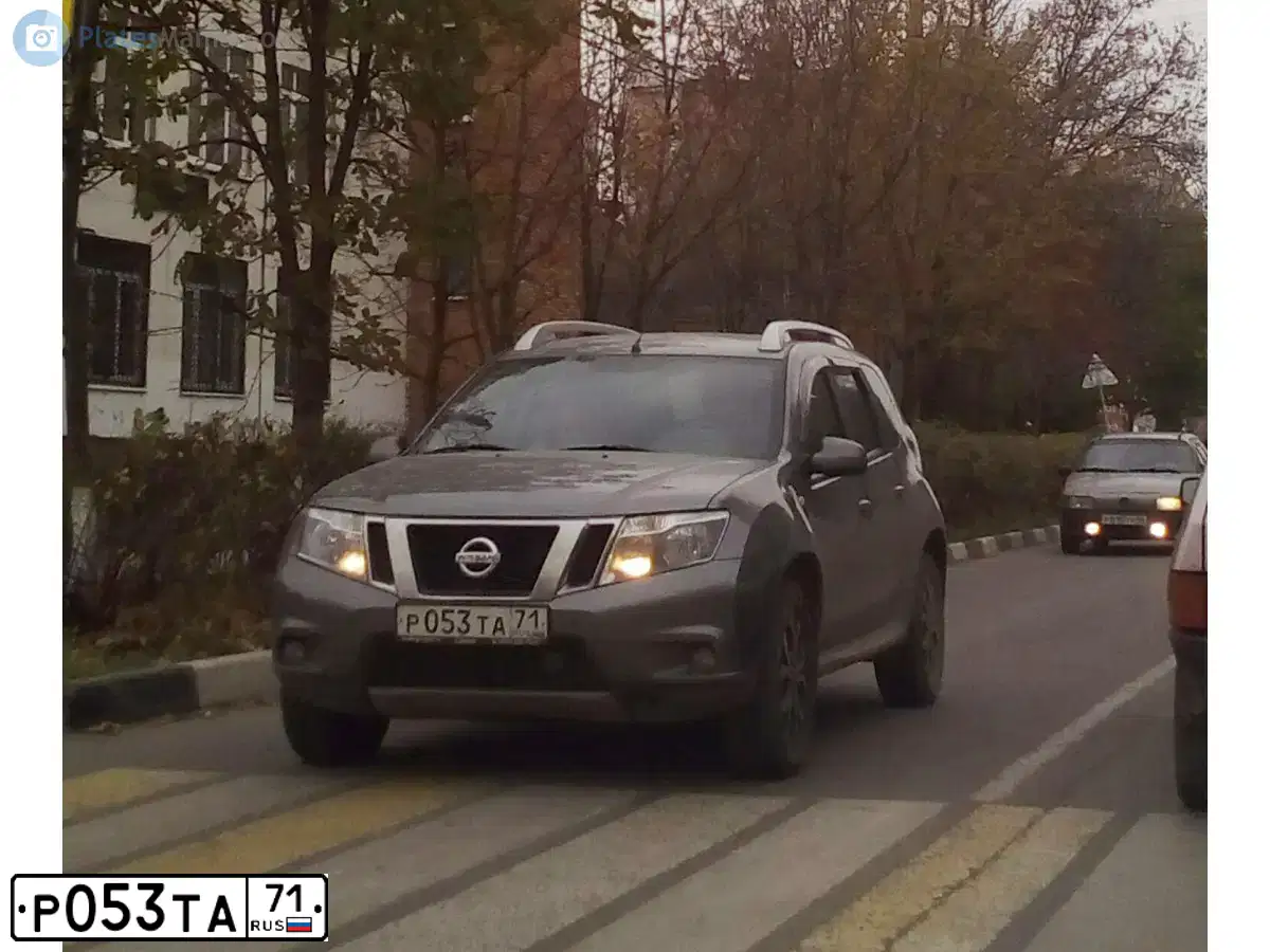 Фото автомобиля NISSAN TERRANO, 2014 — госномер Р053ТА71. Цвет: СЕРЫЙ