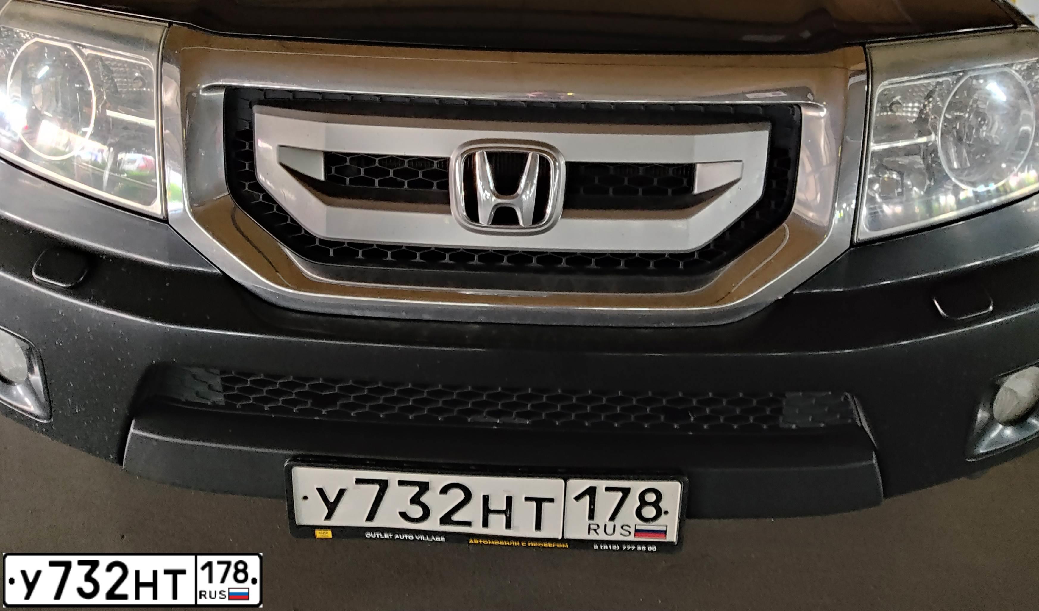 Фото автомобиля HONDA PILOT, 2008 — госномер У732НТ178. Цвет: ЧЕРНЫЙ