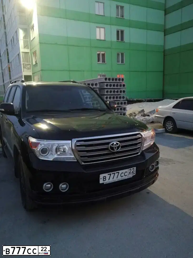 Фото автомобиля VOLKSWAGEN PASSAT, 2012 — госномер В777СС22. Цвет: Белый
