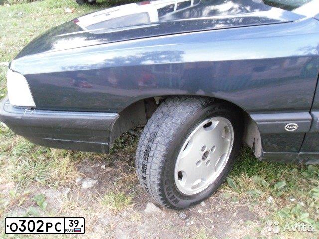 Фото автомобиля AUDI 100, 1990 — госномер О302РС39. Цвет: ТЕМНО-СИНИЙ
