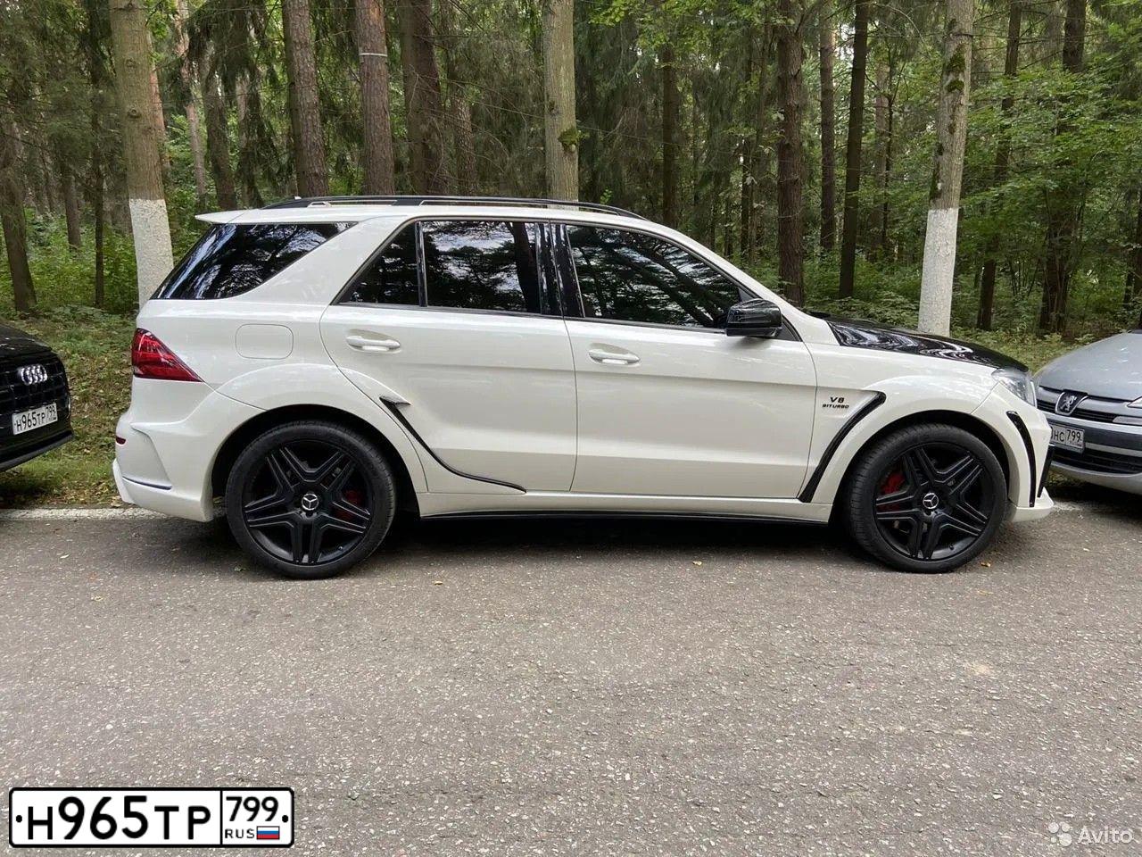 Фото автомобиля AUDI Q8, 2019 — госномер Н965ТР799. Цвет: ЧЕРНЫЙ