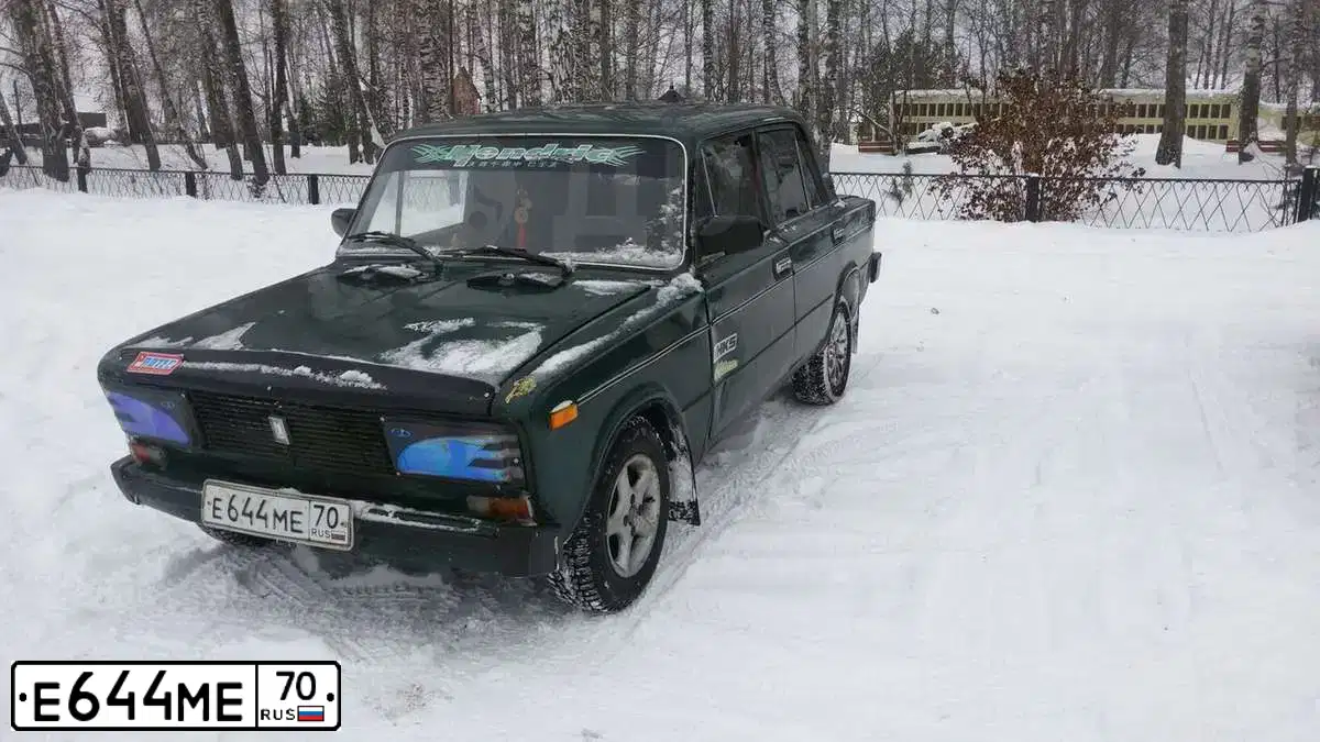Фото автомобиля ВАЗ21063, 1989 — госномер М305КХ70. Цвет: ЗЕЛЕНЫЙ