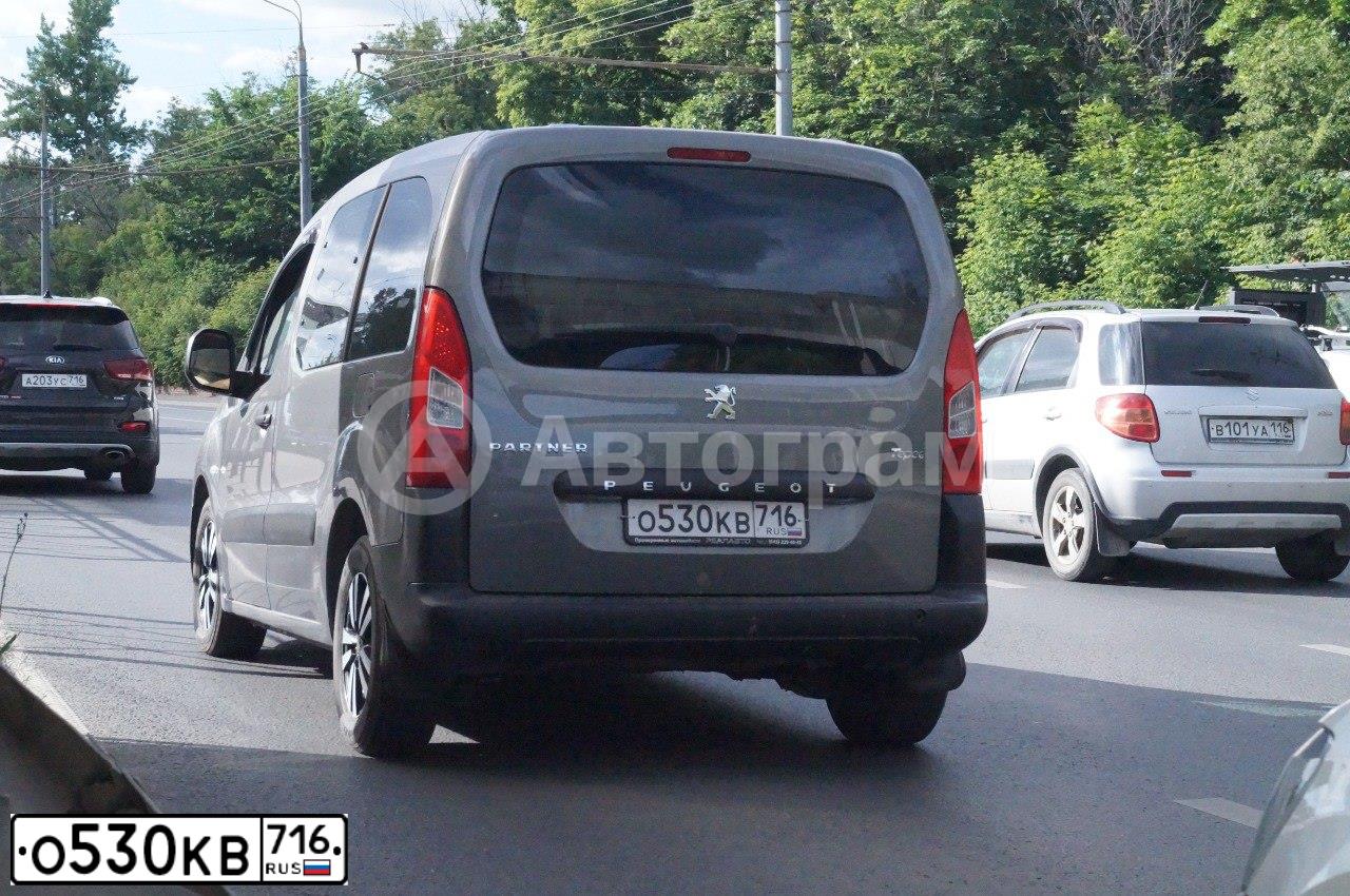 Фото автомобиля PEUGEOT PARTNER, 2010 — госномер В186АН252. Цвет: СЕРЫЙ