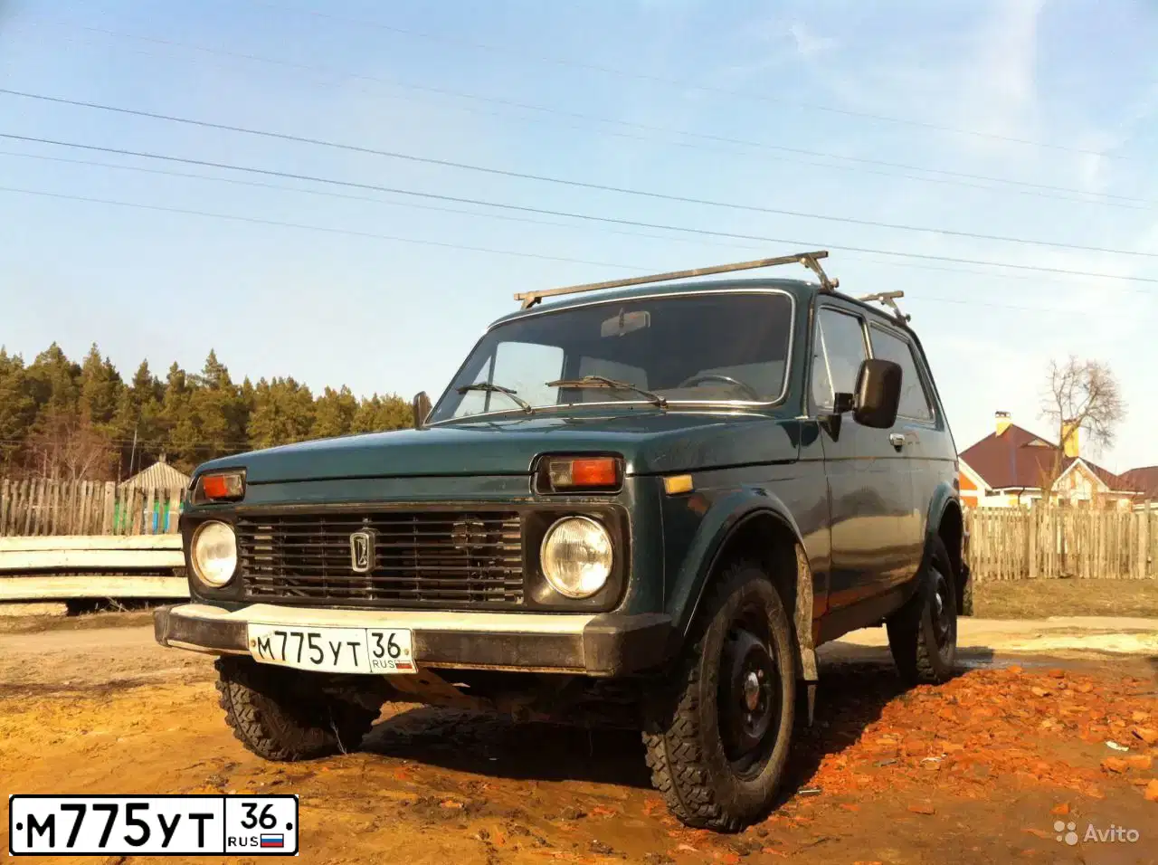 Фото автомобиля LADA 2121 NIVA, 1998 — госномер Р114КМ36. Цвет: ЗЕЛЕНЫЙ
