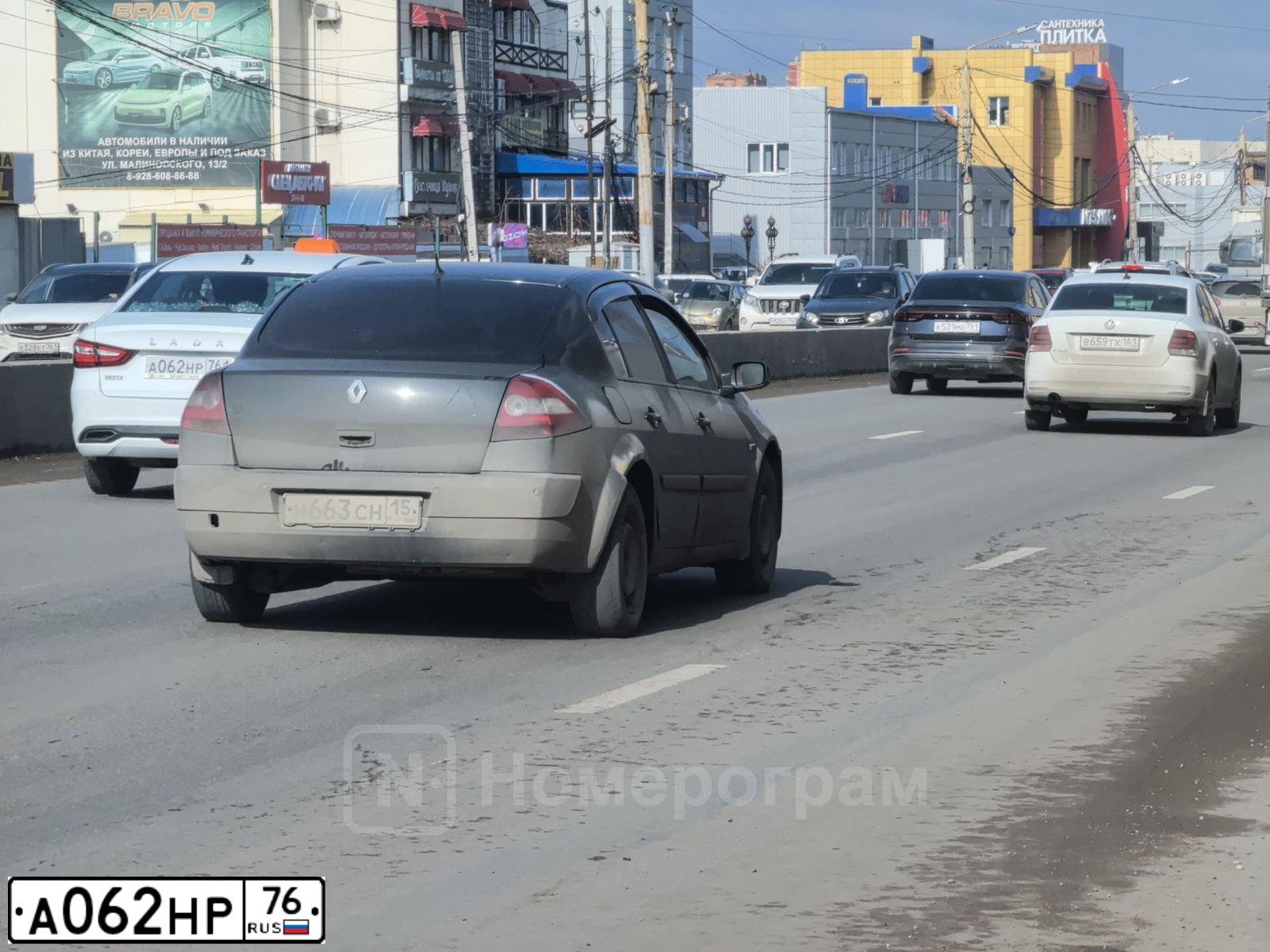 Фото автомобиля PORSCHE PANAMERA, 2015 — госномер Х245КУ797. Цвет: ЧЕРНЫЙ