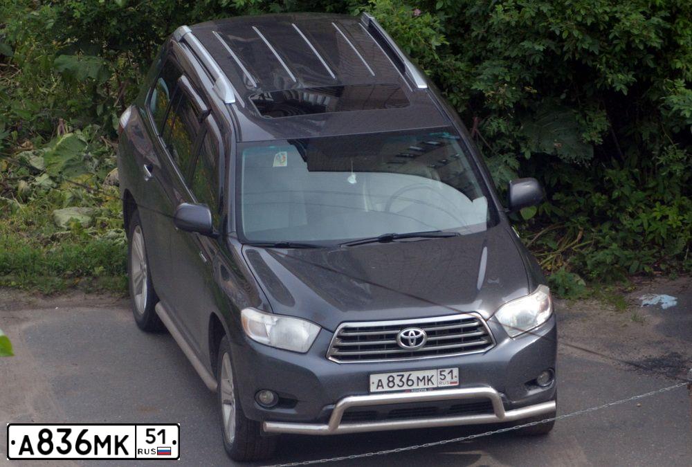 Фото автомобиля TOYOTA HIGHLANDER, 2008 — госномер Е344УХ82. Цвет: СЕРЫЙ