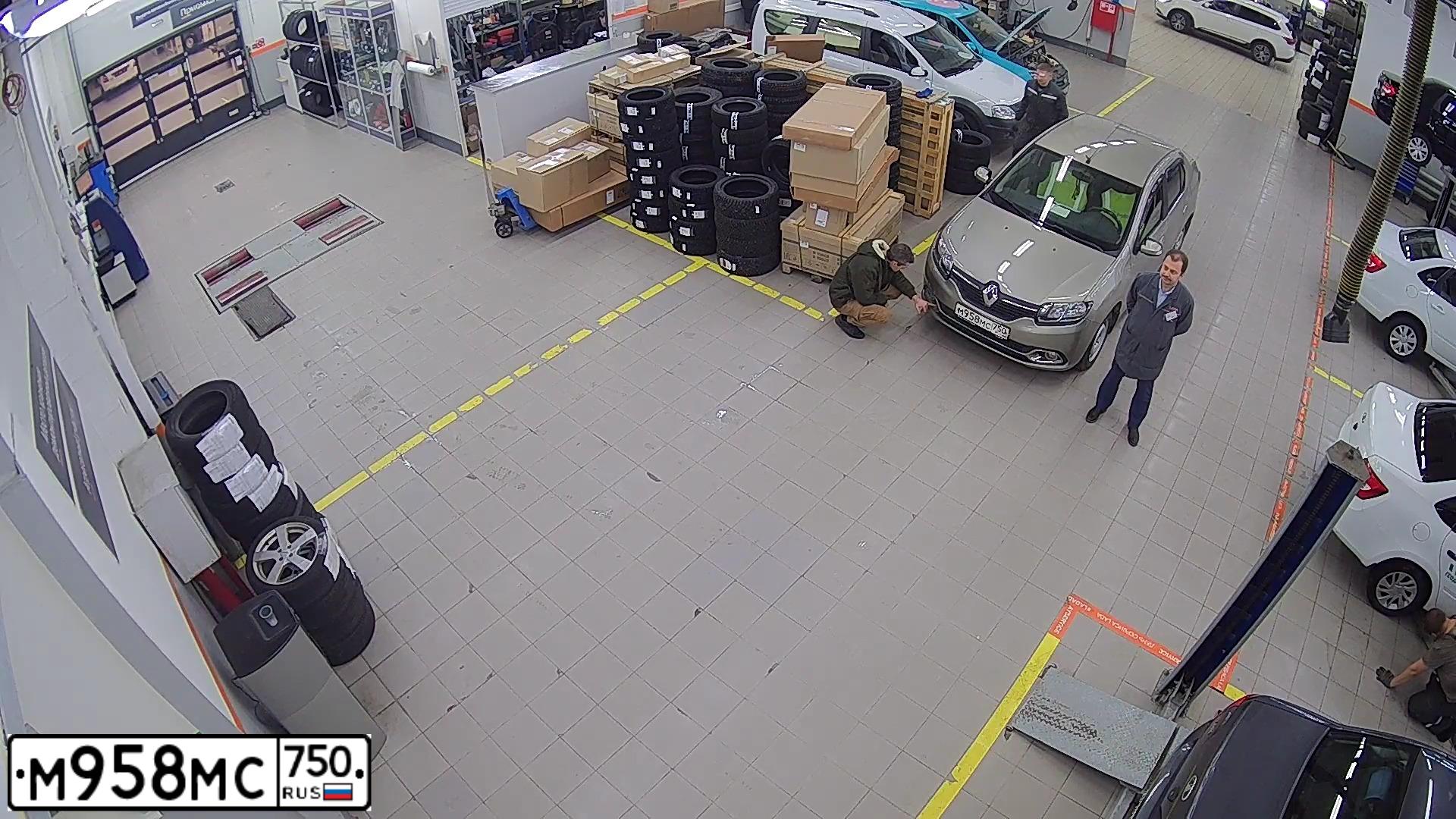 Фото автомобиля RENAULT LOGAN, 2015 — госномер М578РХ67. Цвет: БЕЖЕВЫЙ