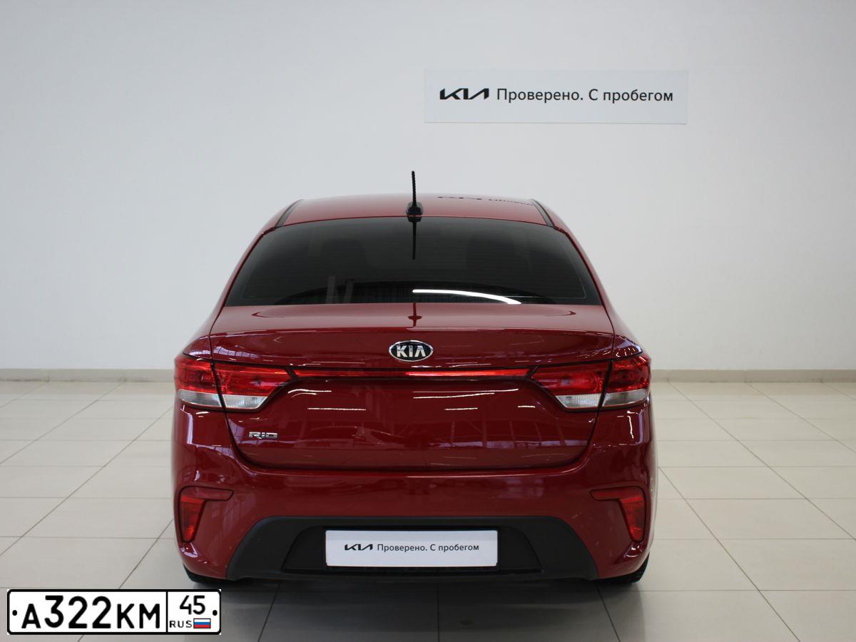 Фото автомобиля KIA RIO, 2017 — госномер М100РМ67. Цвет: Красный