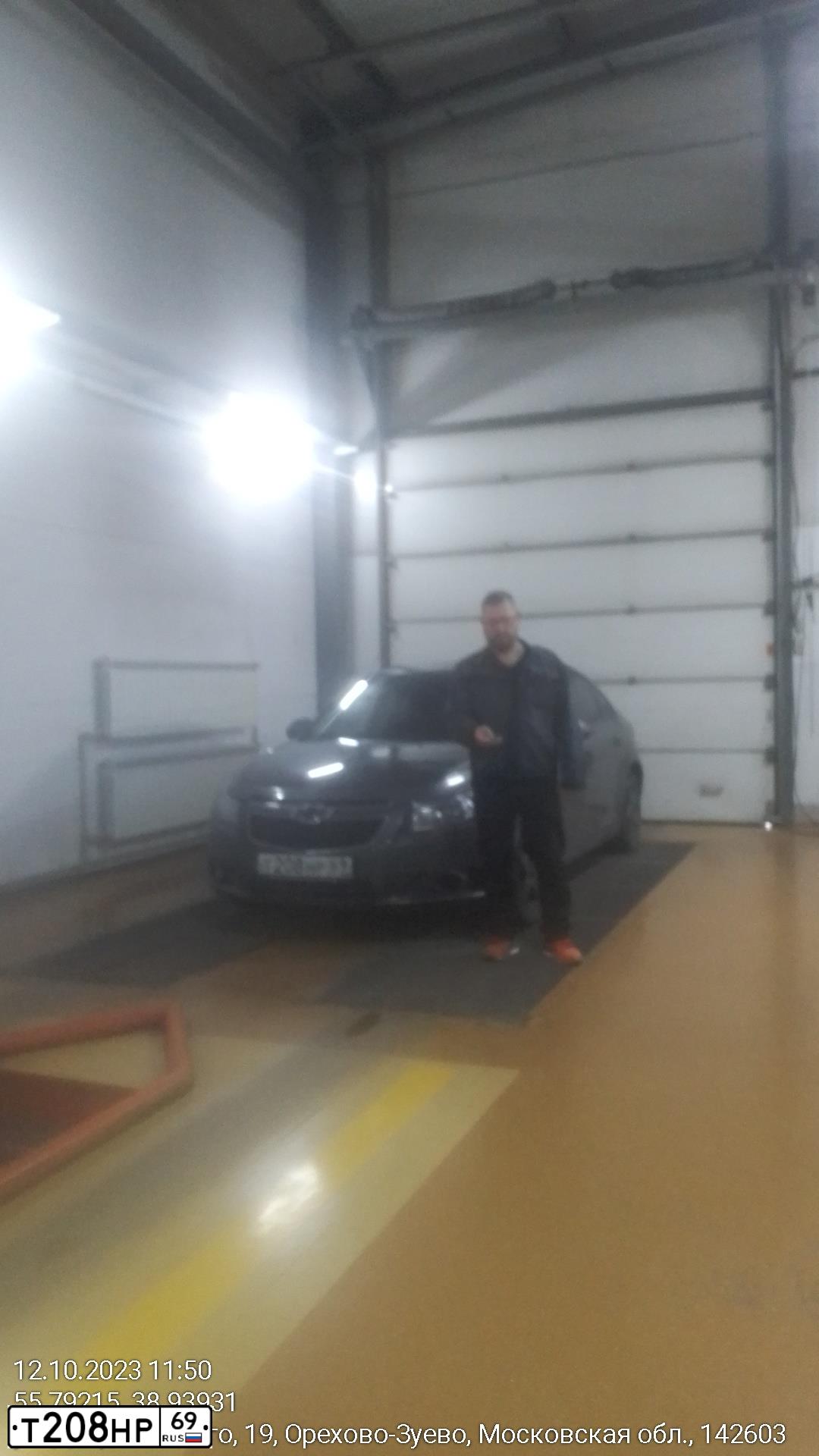 Фото автомобиля CHEVROLET CRUZE, 2010 — госномер Т208НР69. Цвет: СЕРЫЙ МЕТАЛЛИК