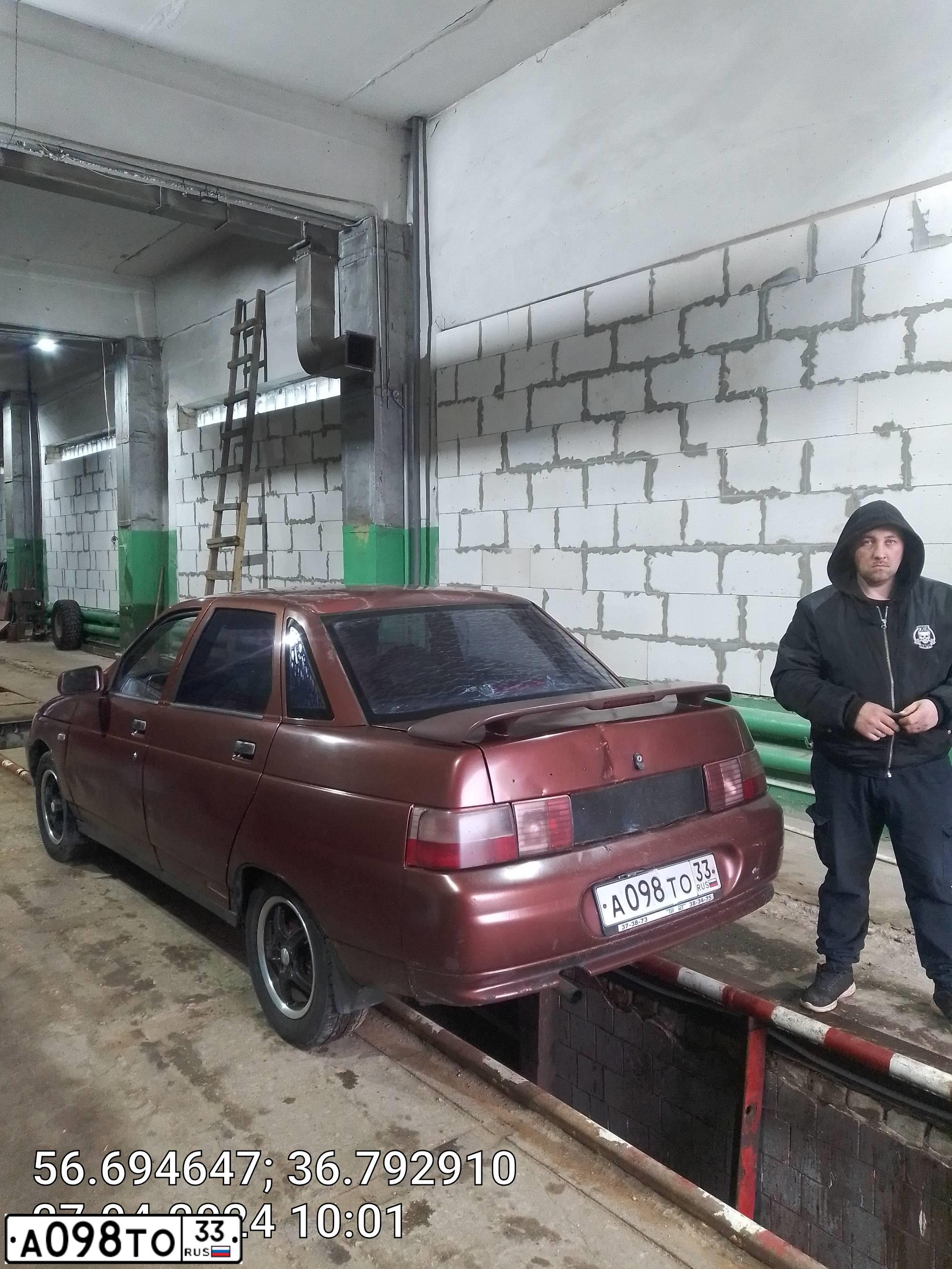 Фото автомобиля LADA 2110 LADA, 1999 — госномер А098ТО33. Цвет: Коричневый