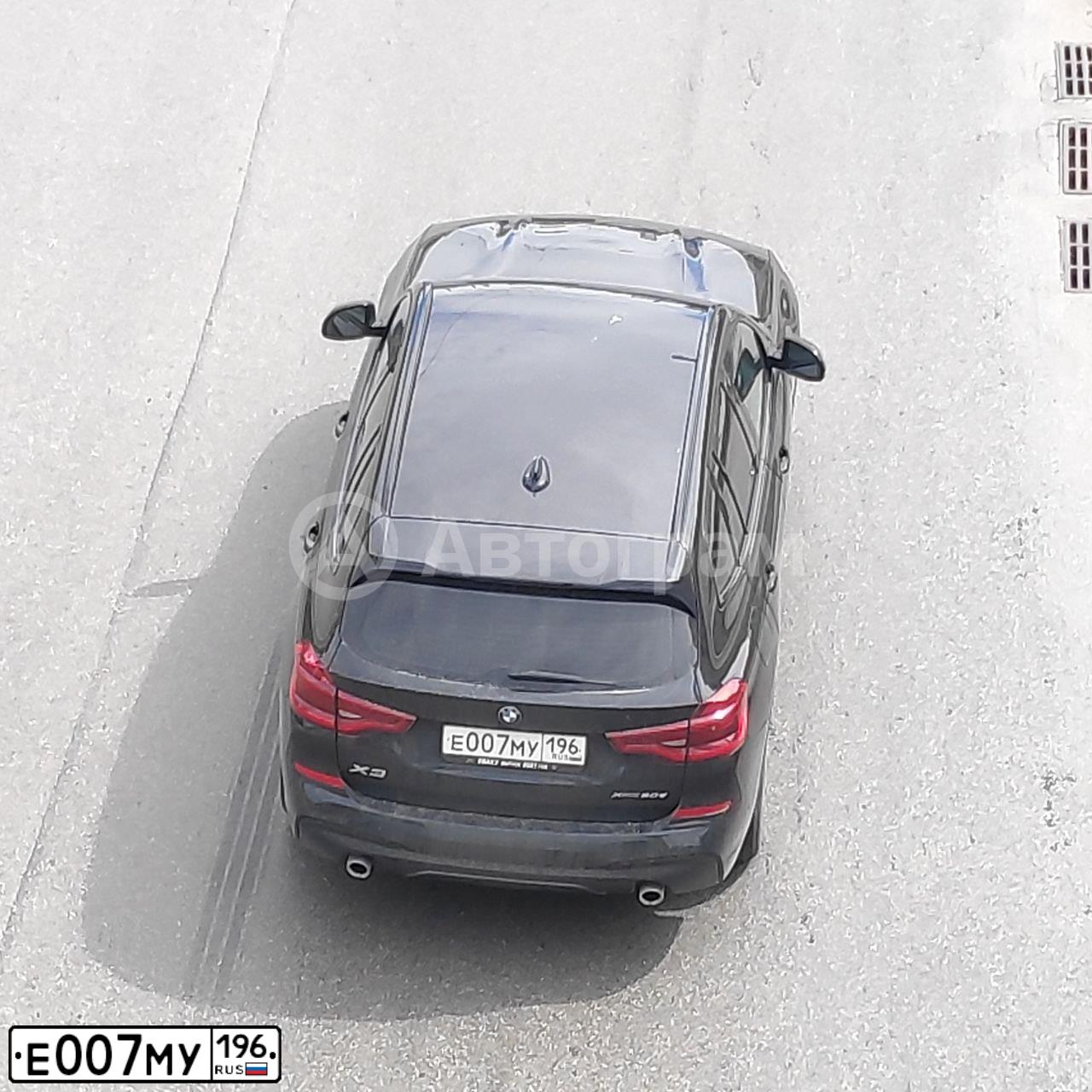 Фото автомобиля BMW X3, 2018 — госномер Е007МУ196. Цвет: ЧЕРНЫЙ