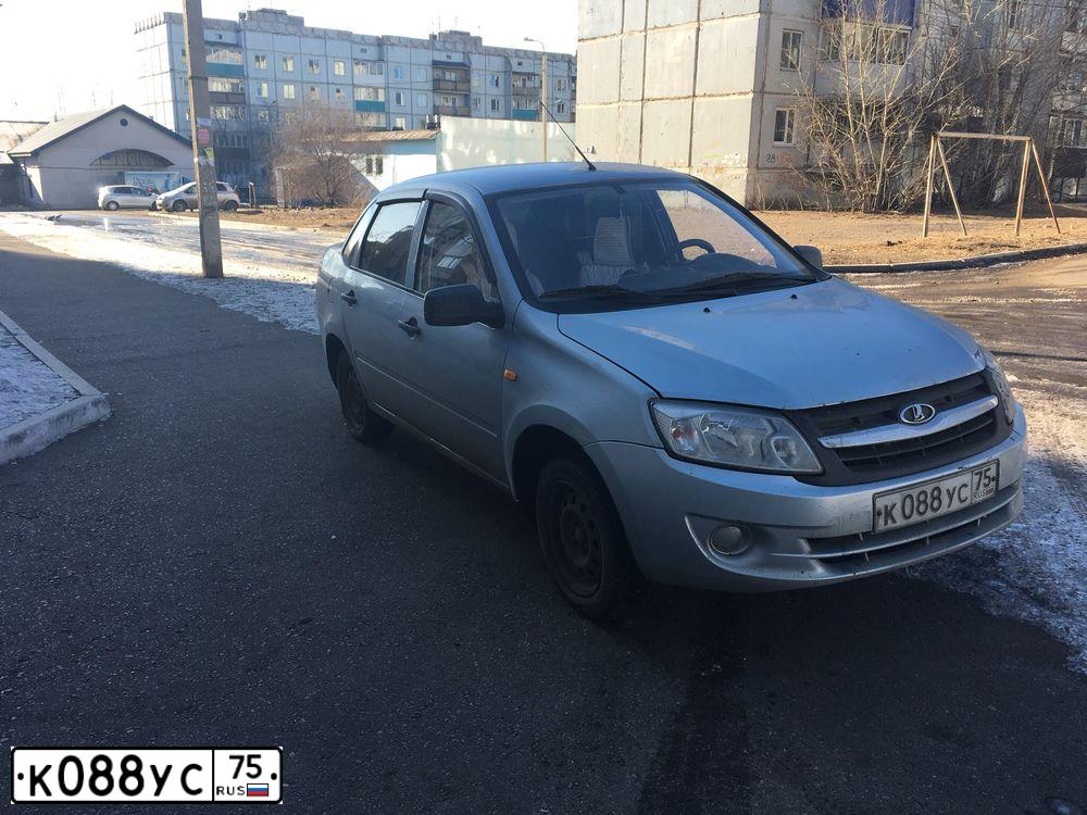 Фото автомобиля LADA 2190 GRANTA, 2012 — госномер А933ВХ761. Цвет: ГОЛУБОЙ